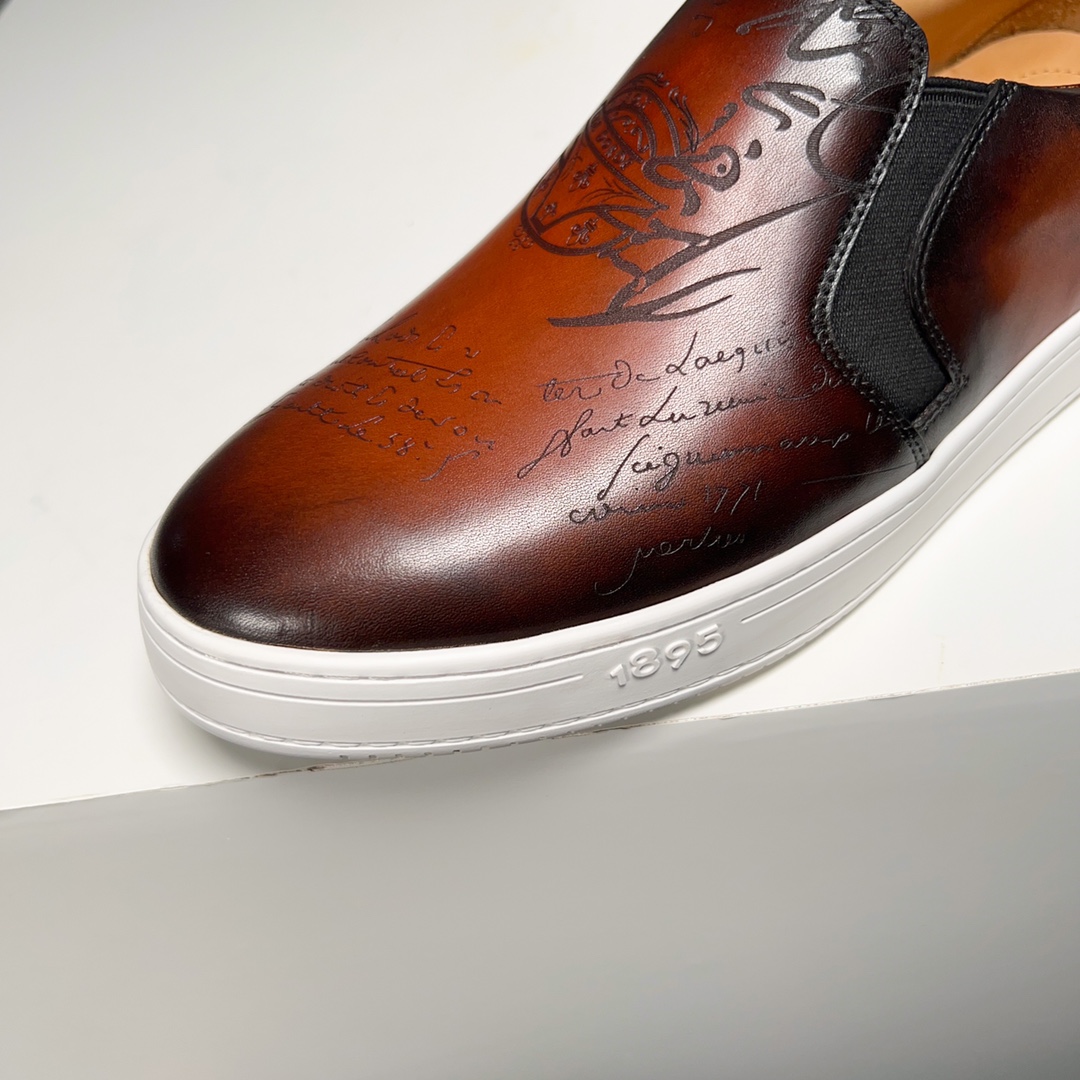 430BerlutiBerluti Men's SneakersEste zapato excepcionalmente moderno rompe moldes con un empeine de 