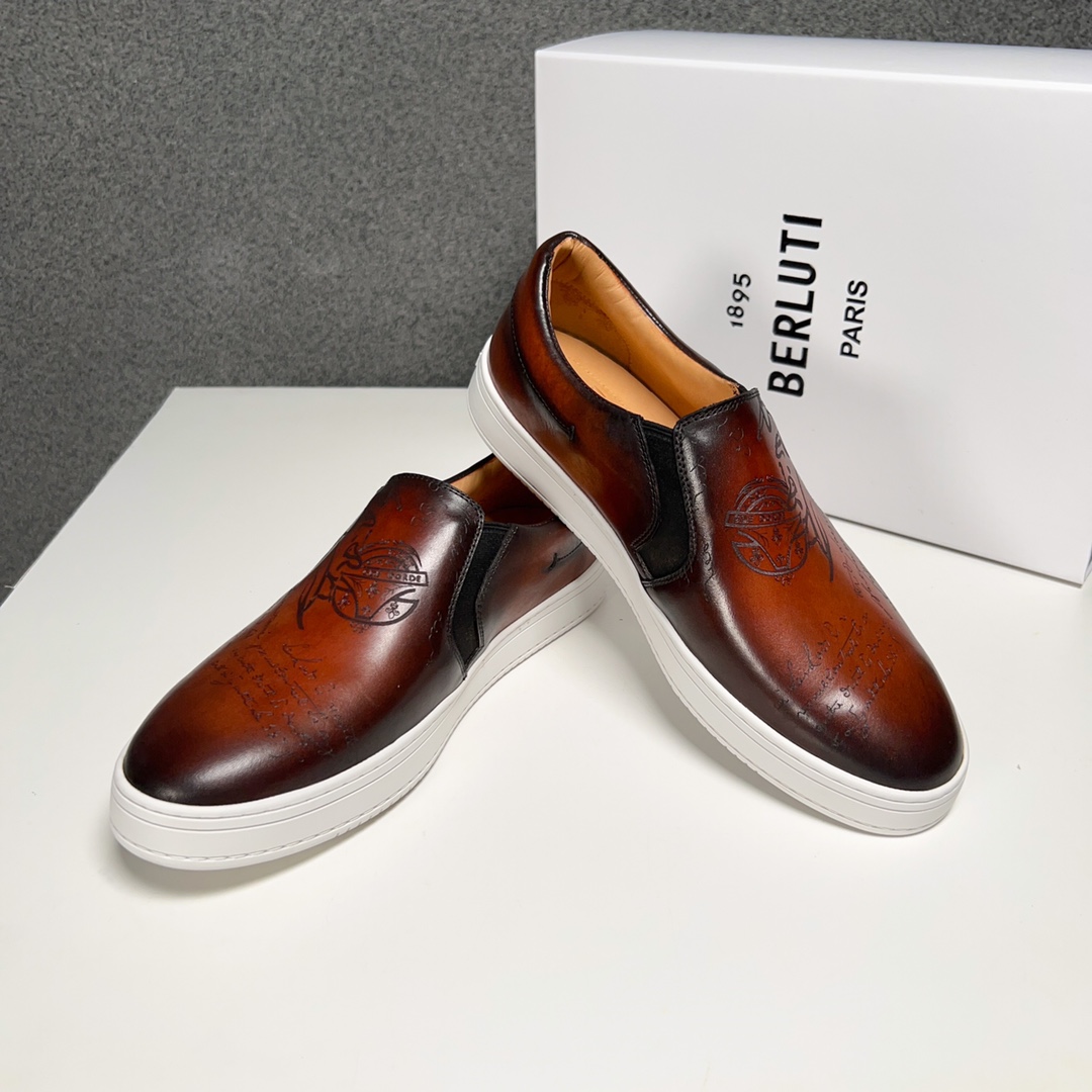 430BerlutiBerluti Men's SneakersEste zapato excepcionalmente moderno rompe moldes con un empeine de 