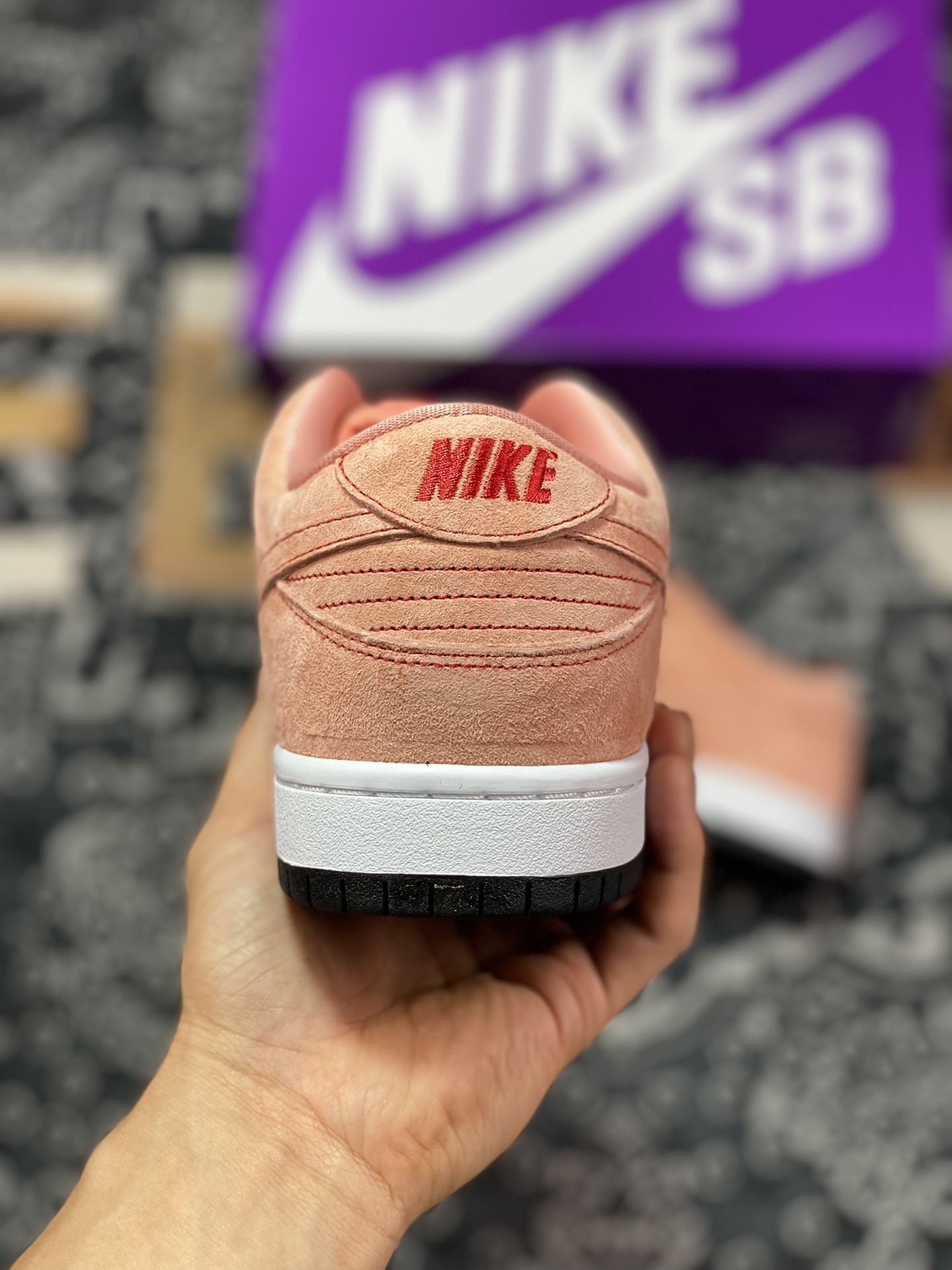 220 NK Dunk SB low Pro PRM ”Pink Pig“ 粉红猪低帮休闲运动板鞋 CV1655-600