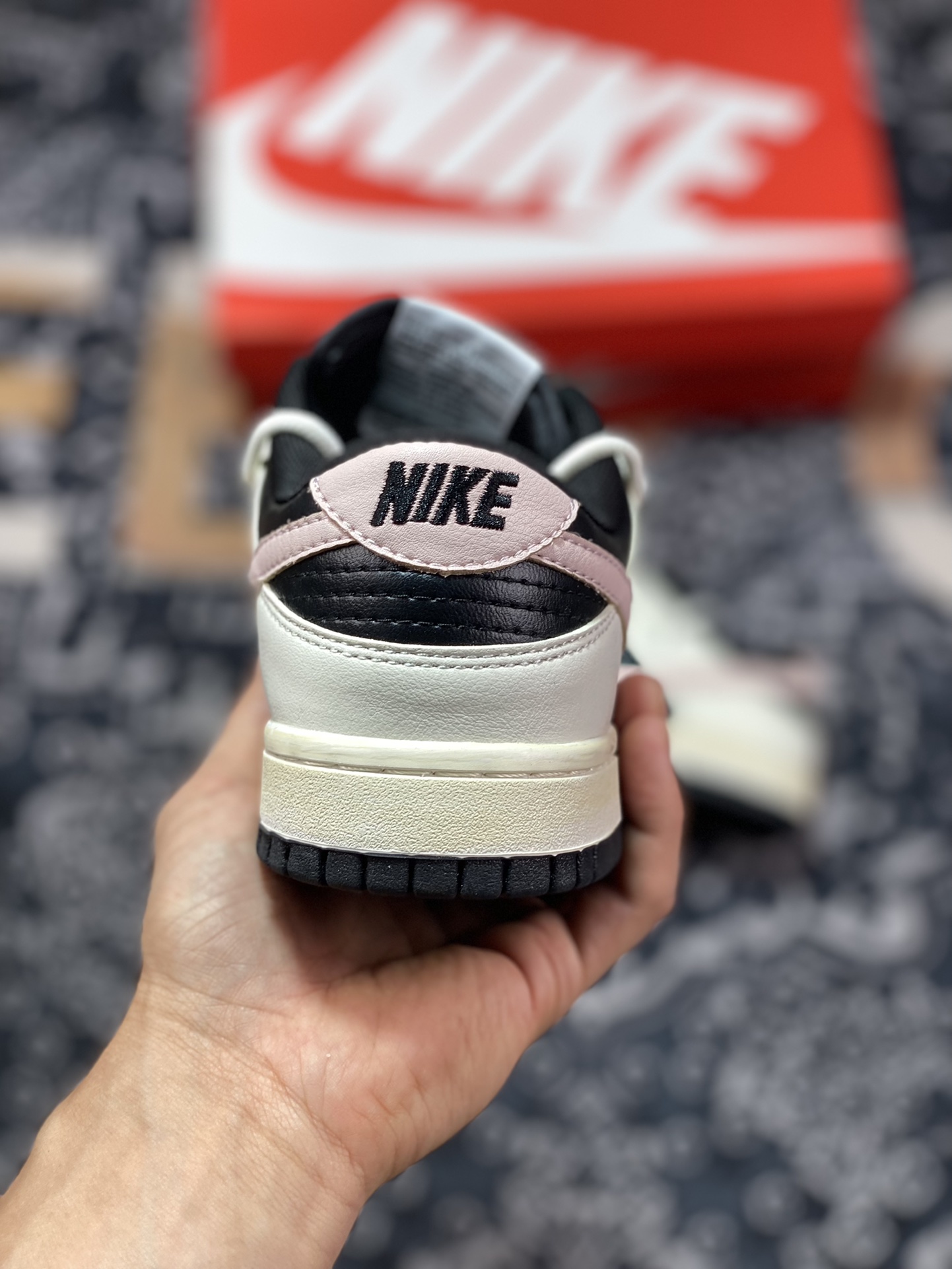 220 Nike SB Dunk Low 米白黑粉高街定制 FD1232-001