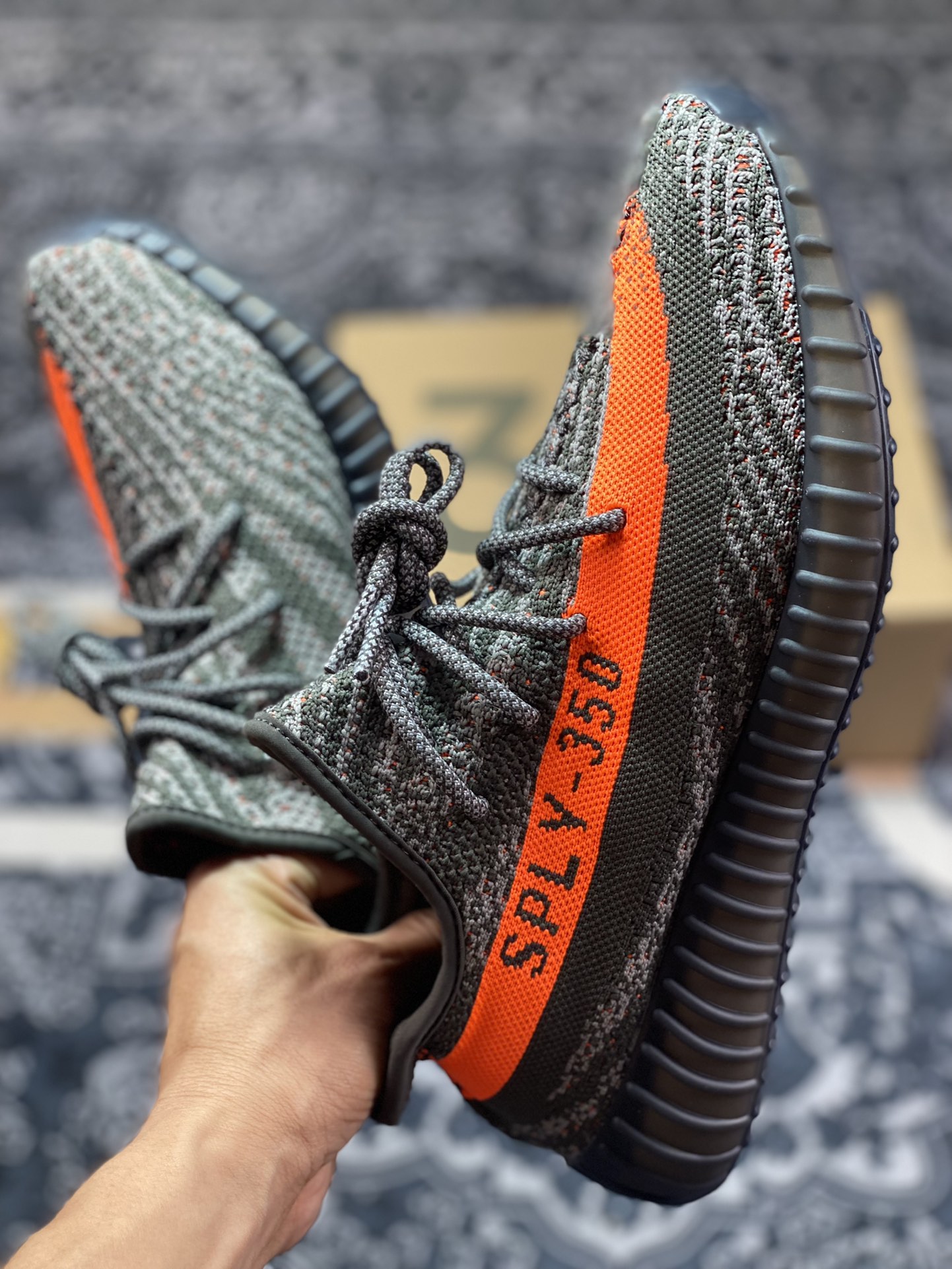 Preferred [OG version] Yeezy 350V2 ”Carbon Beluga” Gray Orange 3.0 Brown HQ7045