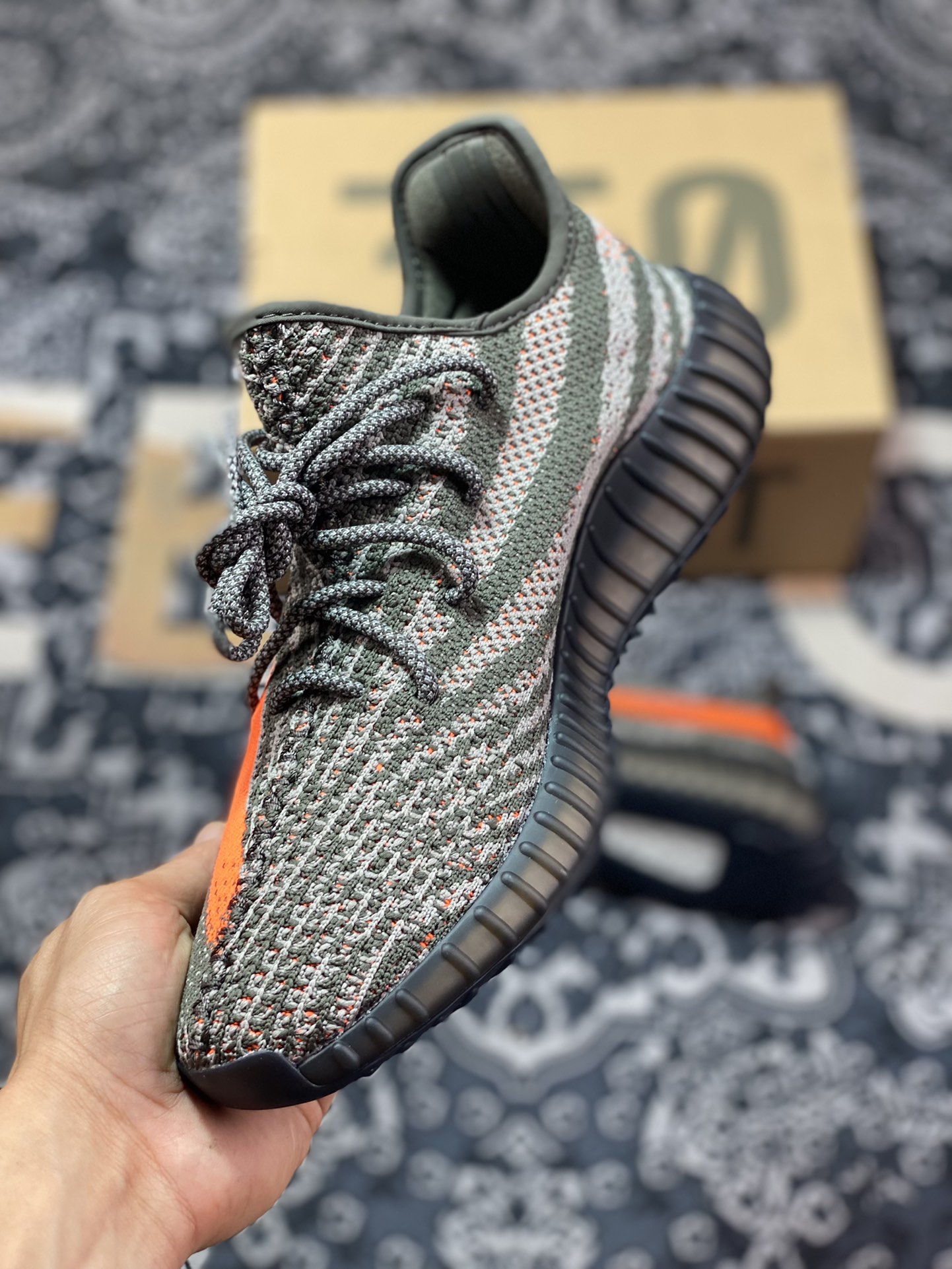 Preferred [OG version] Yeezy 350V2 ”Carbon Beluga” Gray Orange 3.0 Brown HQ7045