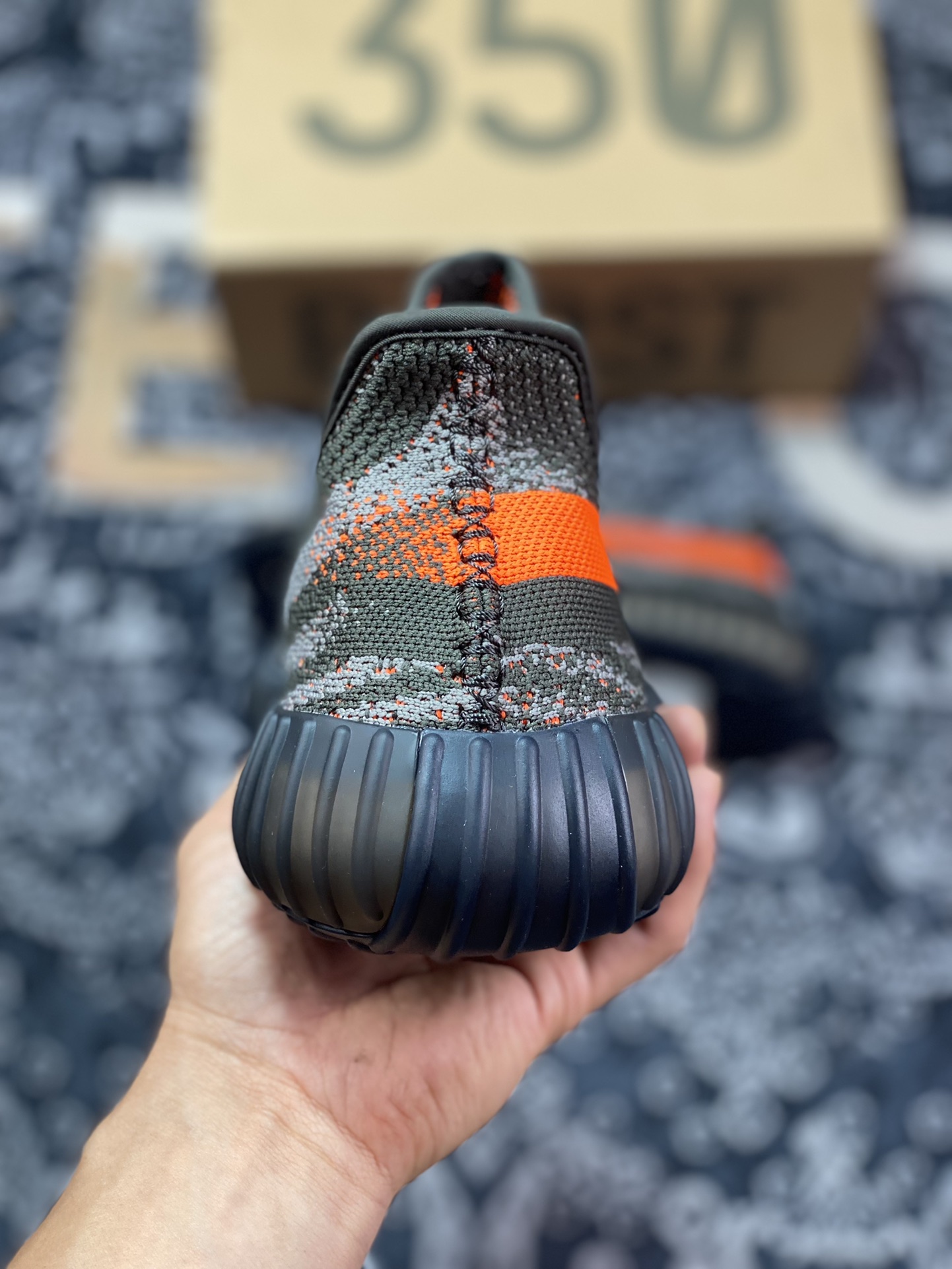 Preferred [OG version] Yeezy 350V2 ”Carbon Beluga” Gray Orange 3.0 Brown HQ7045