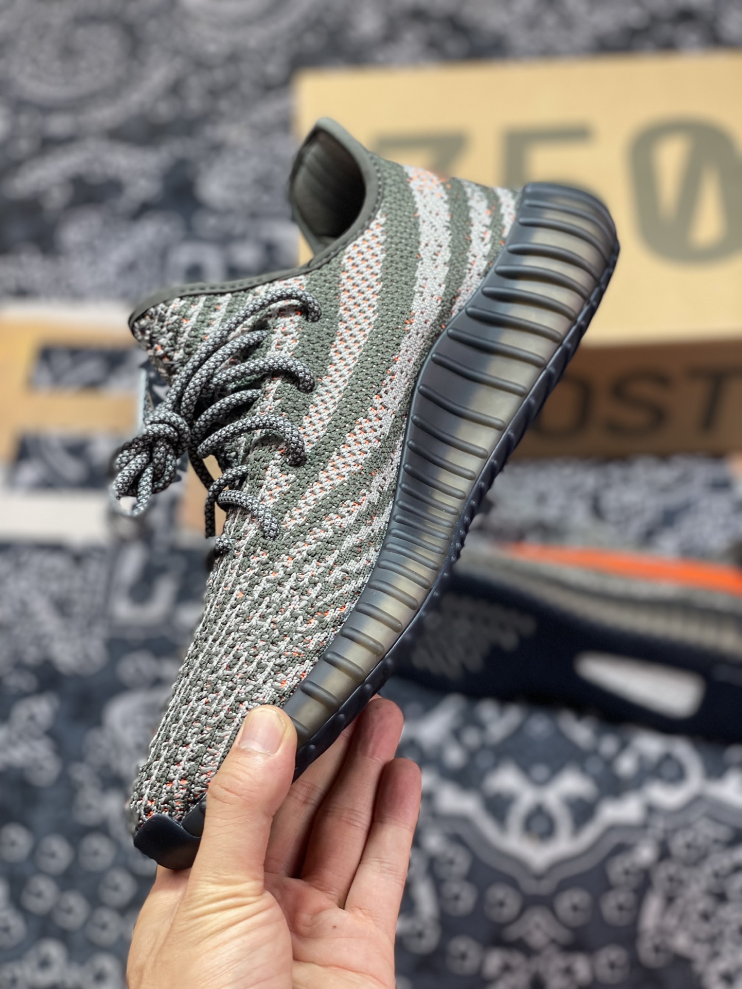 Preferred [OG version] Yeezy 350V2 ”Carbon Beluga” Gray Orange 3.0 Brown HQ7045