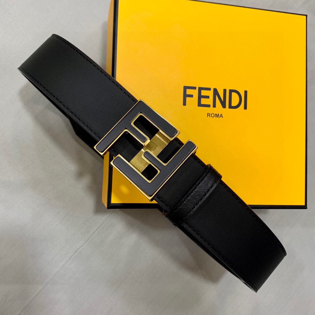 FENDI/芬迪宽38MM标志造型宽