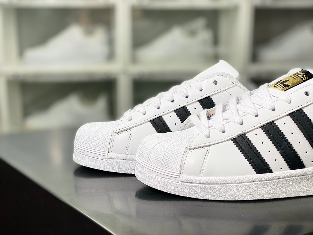 / Clover Adidas Originals Superstar ”White/Black/Gold” classic shell head series low-top sneakers ”19 old version leather white black gold label” C77124