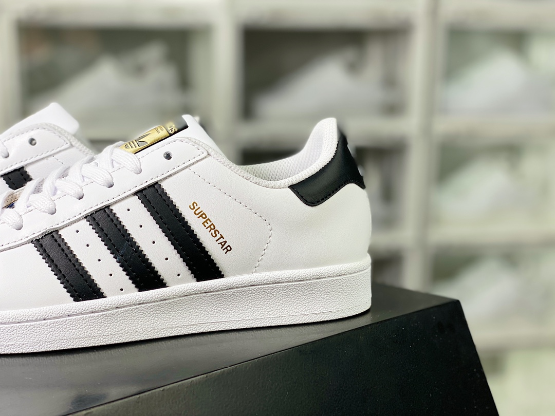 / Clover Adidas Originals Superstar ”White/Black/Gold” classic shell head series low-top sneakers ”19 old version leather white black gold label” C77124