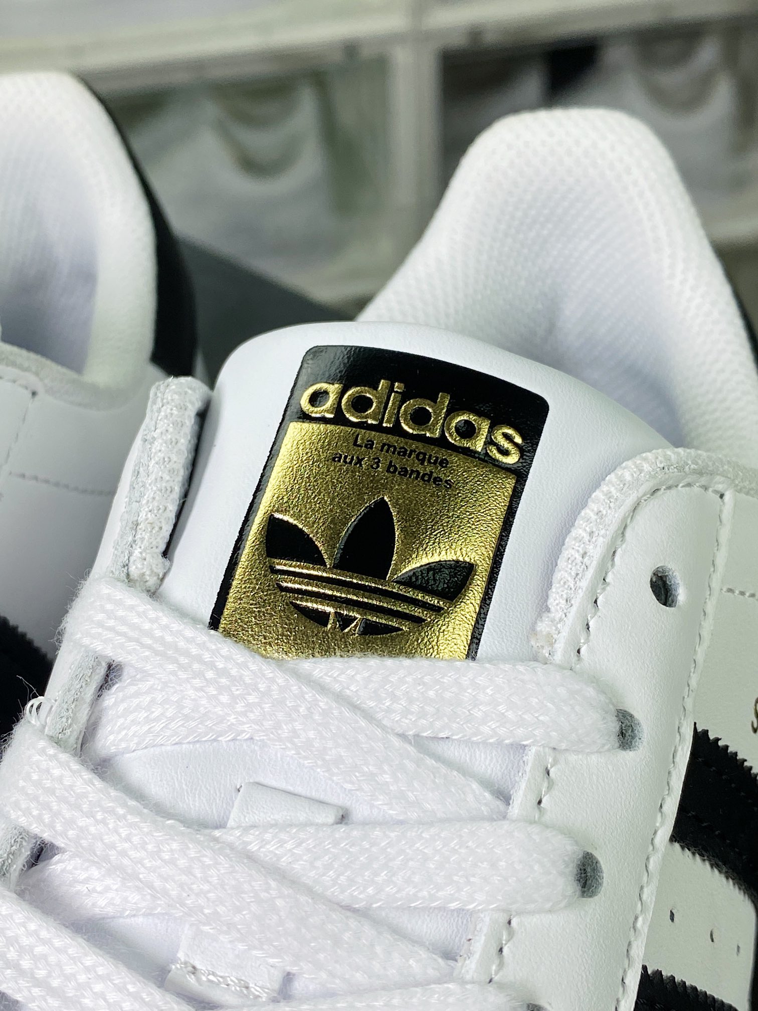 / Clover Adidas Originals Superstar ”White/Black/Gold” classic shell head series low-top sneakers ”19 old version leather white black gold label” C77124