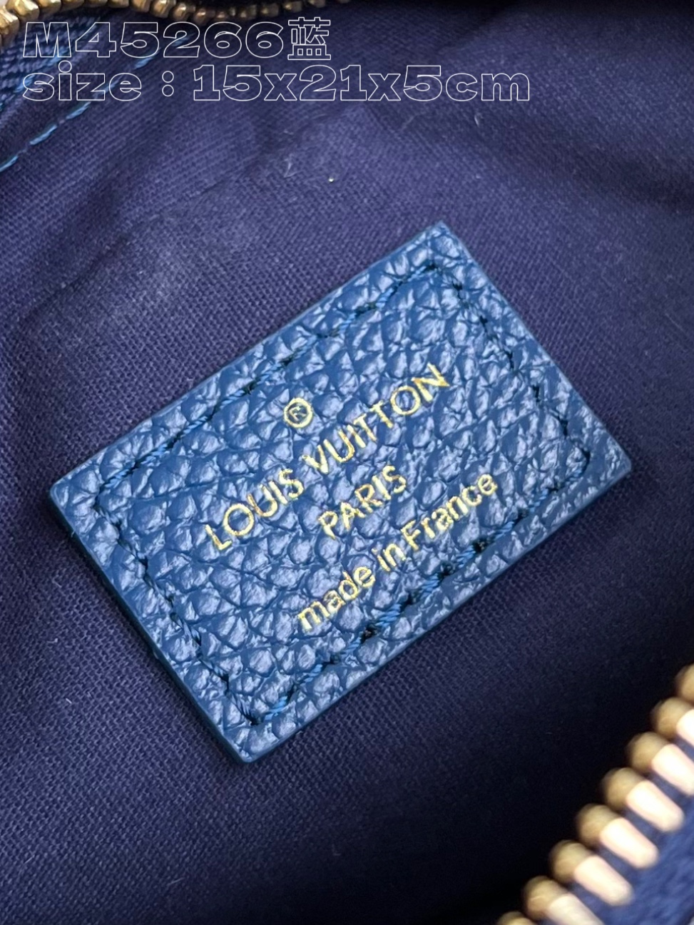 顶级原单M45266蓝经典斜挎包男士邮差包相机包以Monogram提花丹宁布释放闲适意味搭配牛皮革饰边M