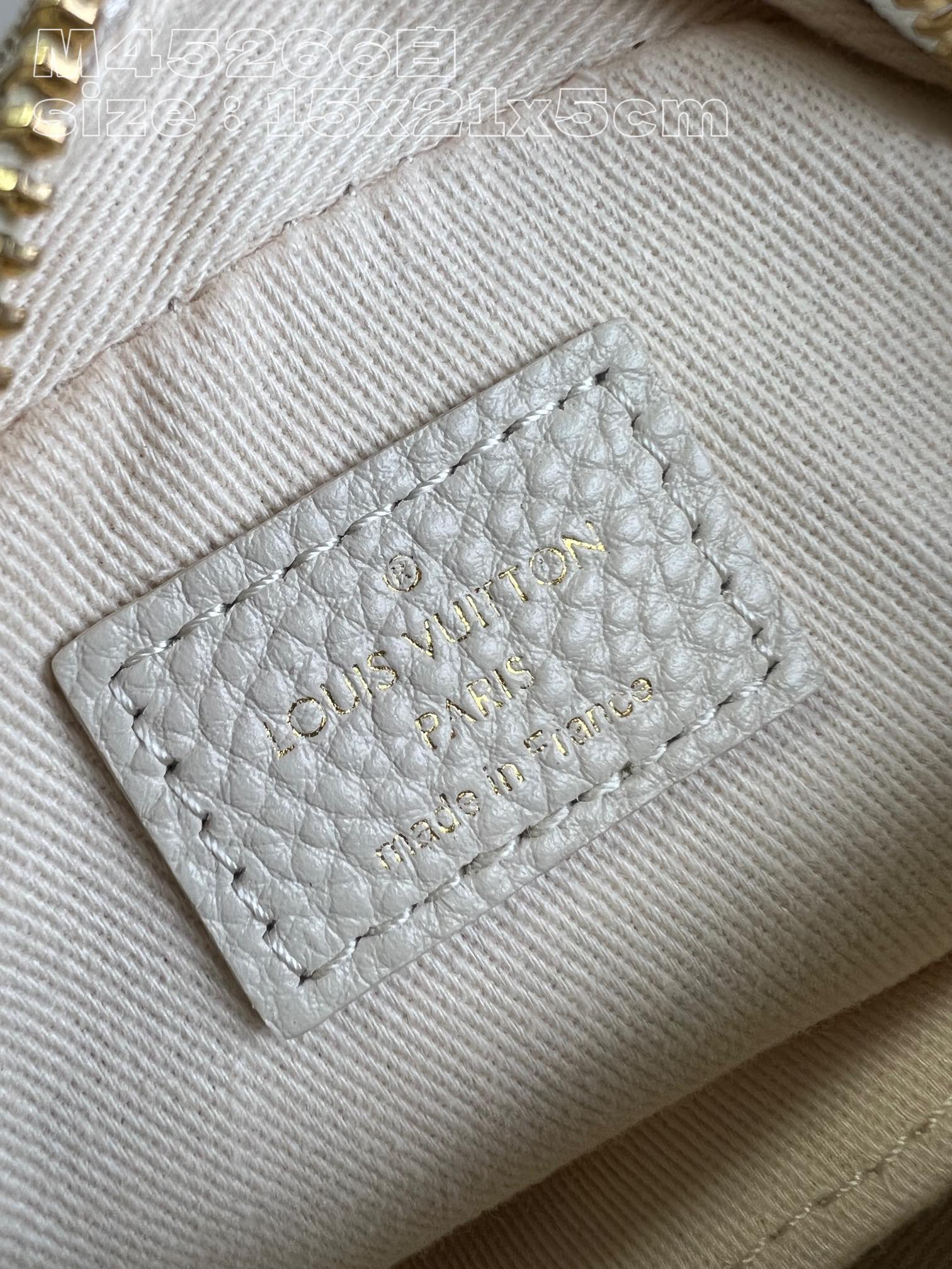 顶级原单M45266白经典斜挎包男士邮差包相机包以Monogram提花丹宁布释放闲适意味搭配牛皮革饰边M