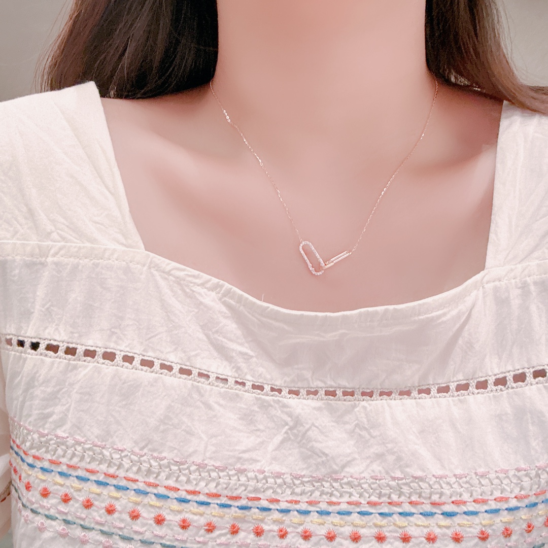 軽やか純銀ネックレスゴールド 母の日