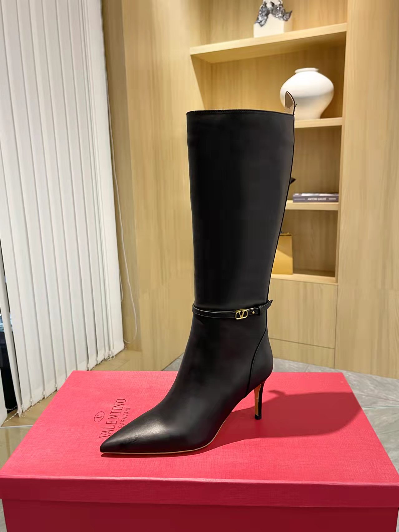 [Valentino] Valentino otoño e invierno botas de moda de las mujeres: en el pie cómodo y versátil tej