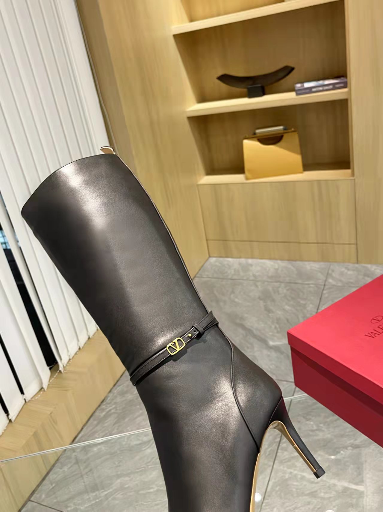 [Valentino] Valentino otoño e invierno botas de moda de las mujeres: en el pie cómodo y versátil tej