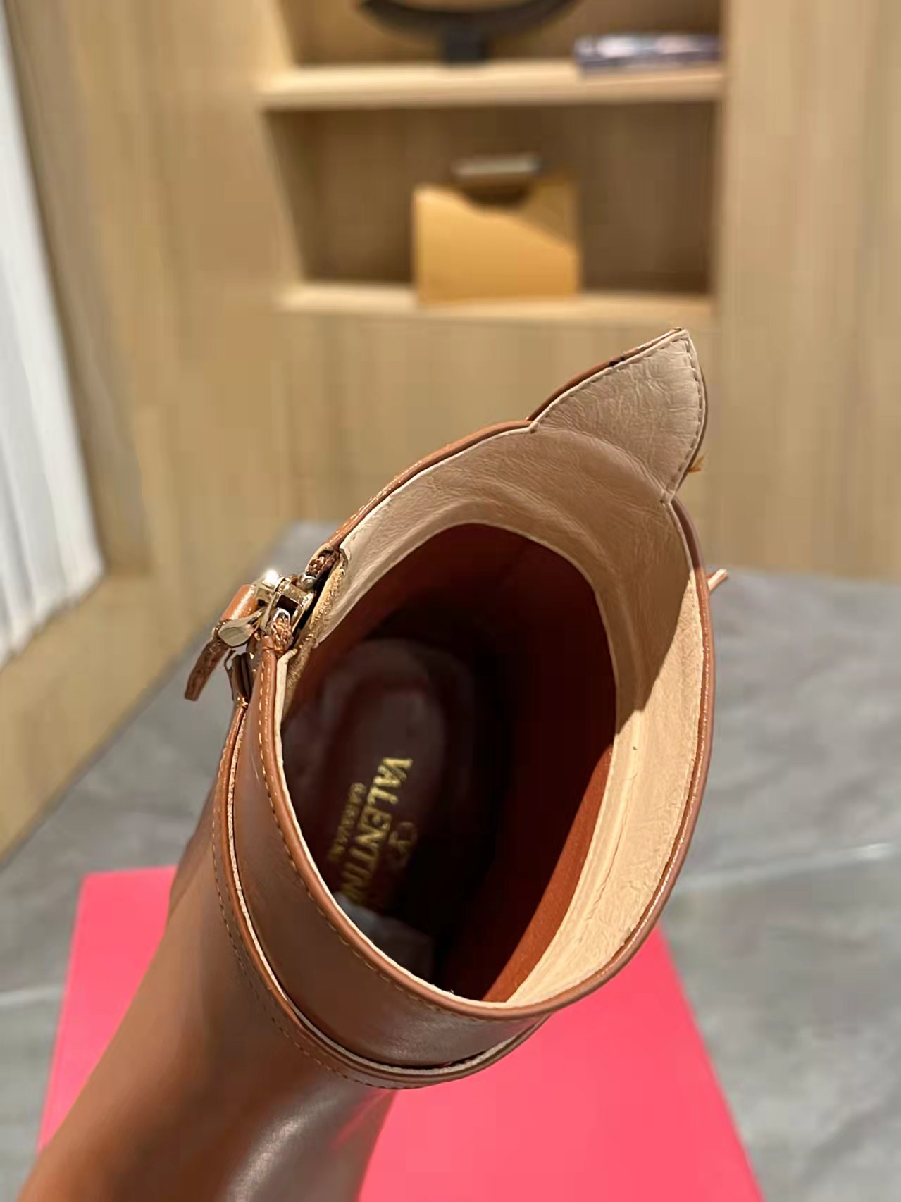 [Valentino] Valentino otoño e invierno botas de moda de las mujeres: en el pie cómodo y versátil tej