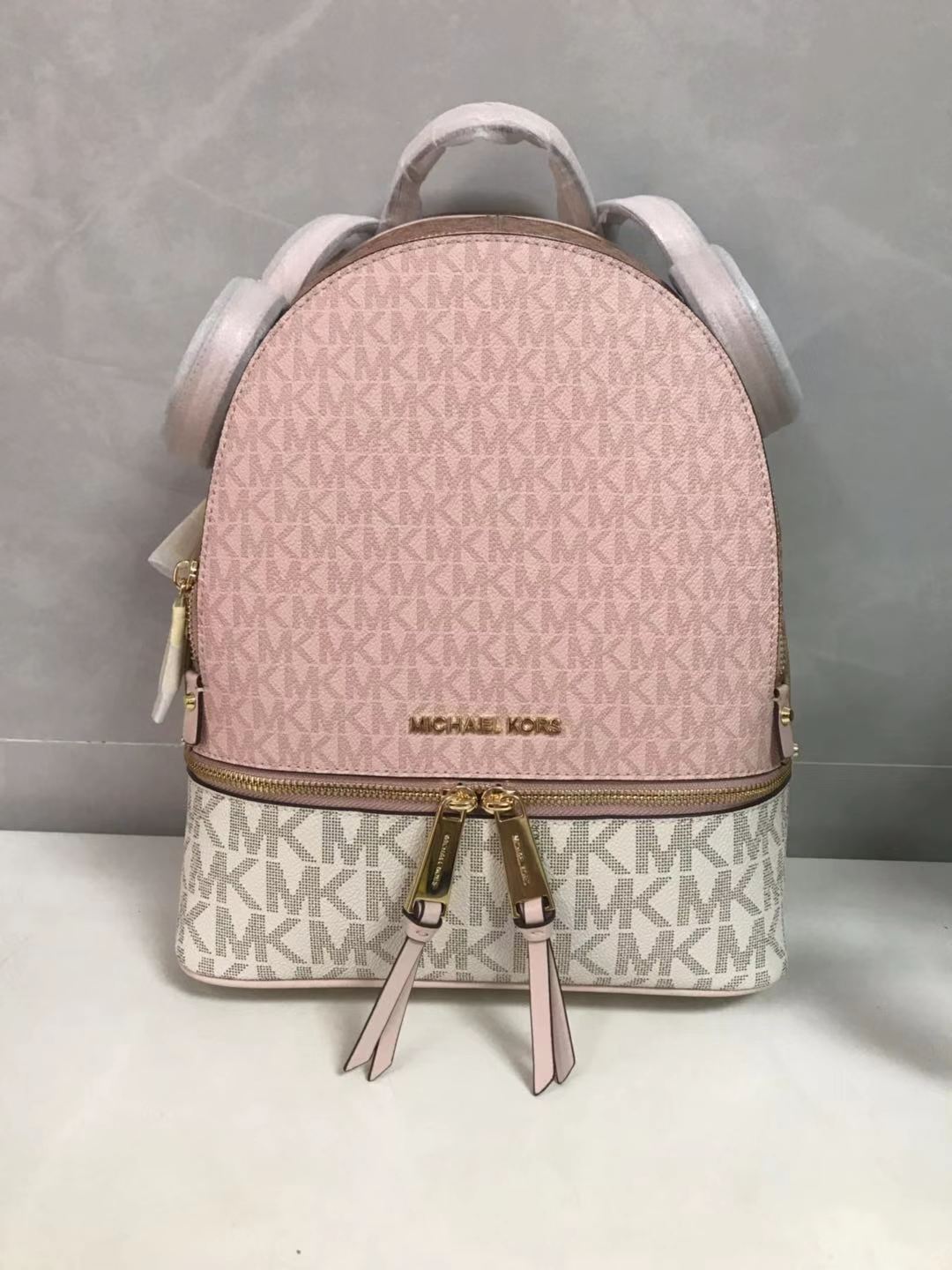 Michael Kors MK背包2拼皮3拼色。A