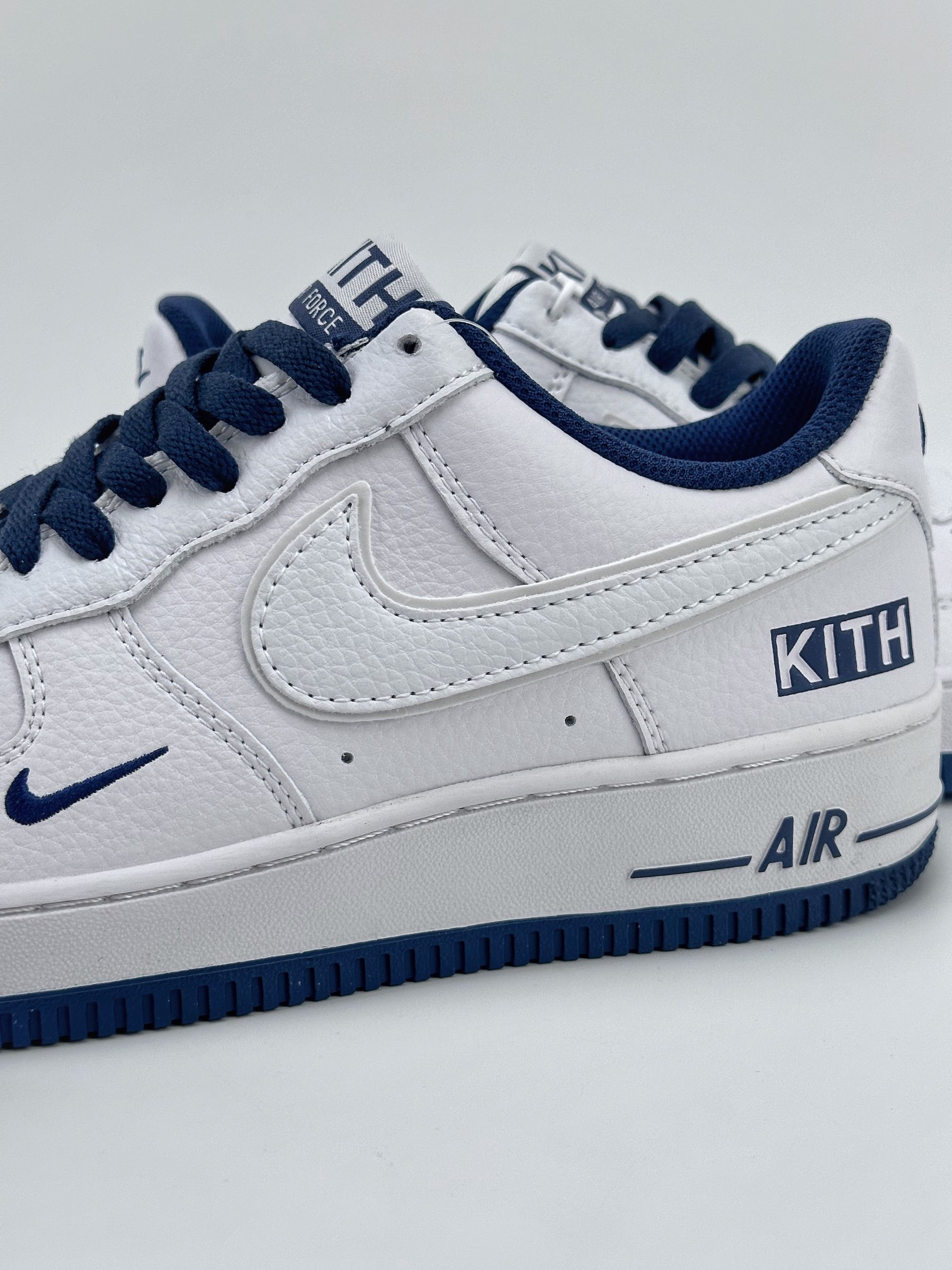 Nike Air Force 1 Low 07 x Kith 联名白深蓝 KT1659-007