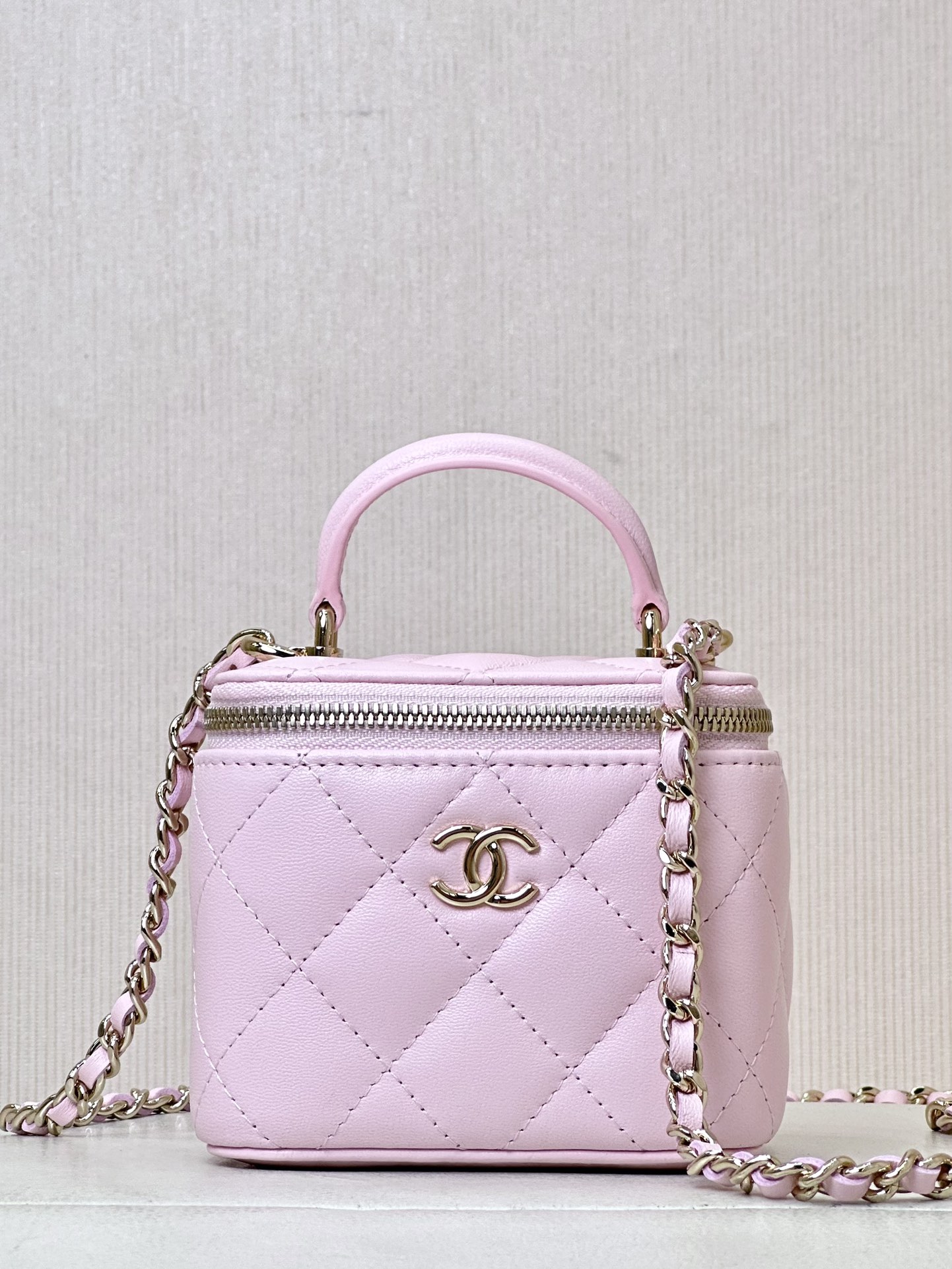 CHANEL Nieuw handgreep box tas, stevige vorm, lippenstiftvak - topkwaliteit