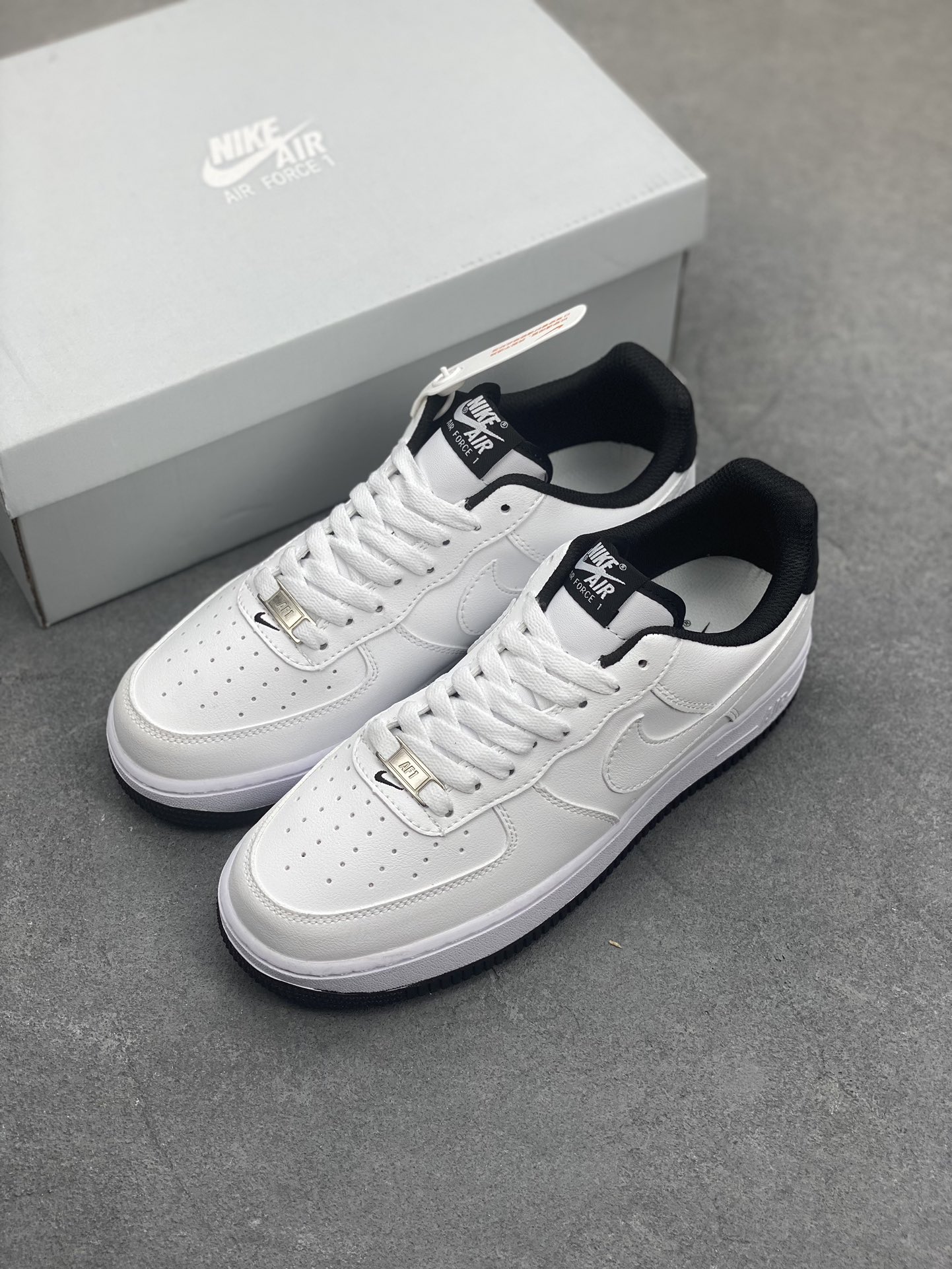 Nike Air Force 1 Low White/Black Men's Sneaker 9 i1692388227 7602 7