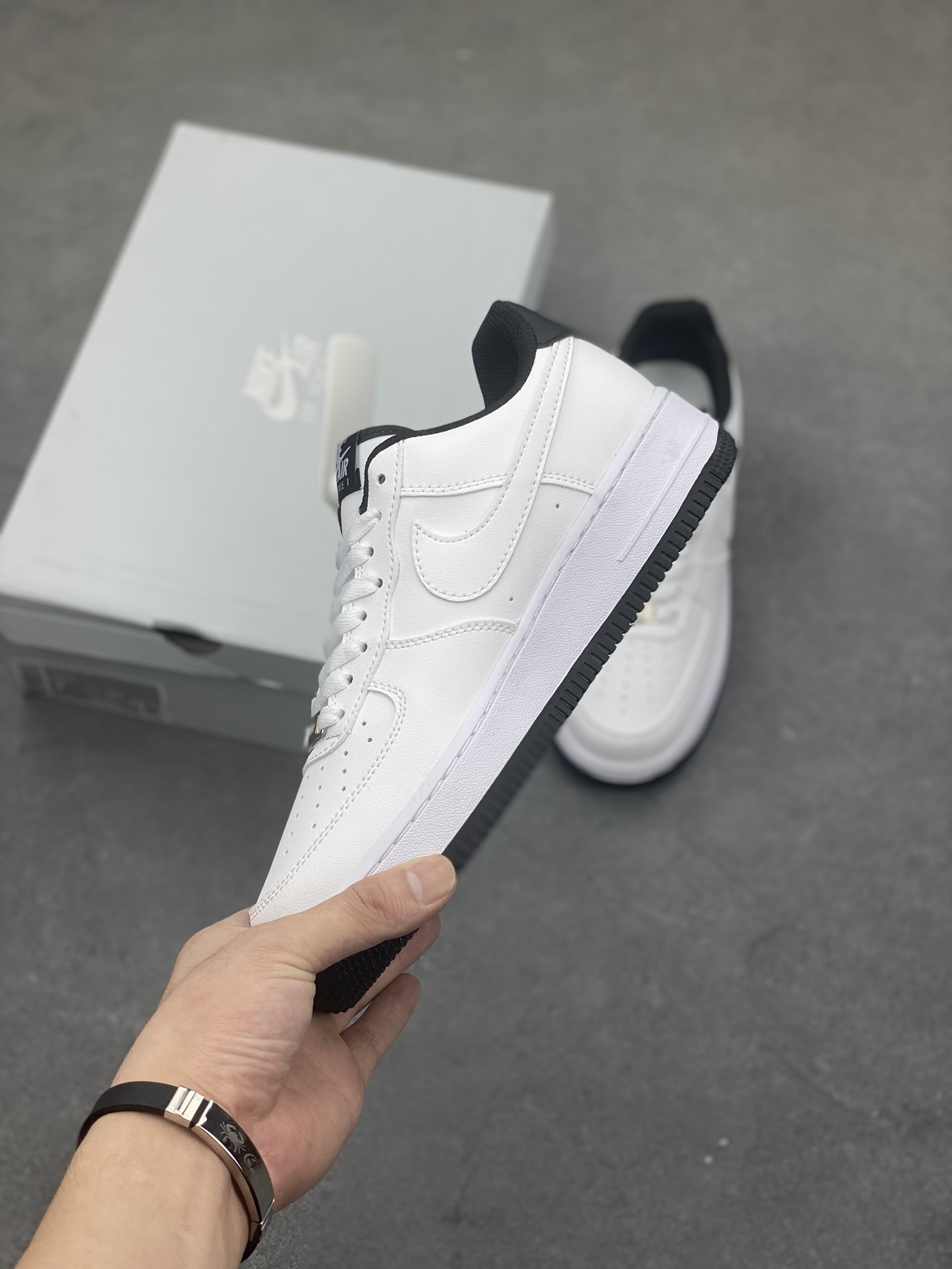 Nike Air Force 1 Low White/Black Men's Sneaker 4 i1692388227 8614 2
