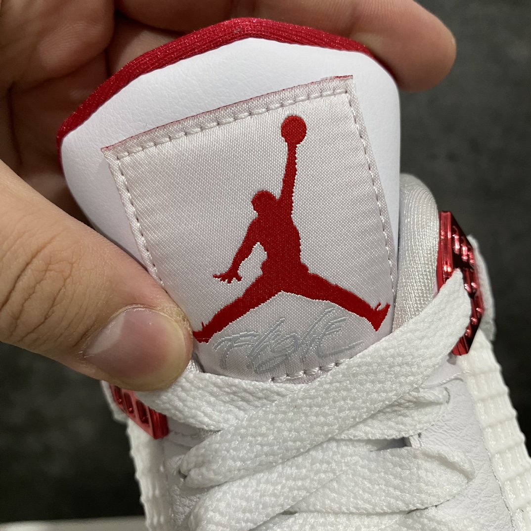 图片[6]-【老DT版本】Air Jordan 4 Retro 白红金属扣CT8527-112n大厂出品 市场最强版本 完美清洁度n最高工艺复刻 原装无色差修正 全头层制作n原楦原纸板开发 纯正四代版型n原底真实气垫 回弹反馈充足n完美鞋楦打造 市面最高工艺独家外贸鬼佬48大码 尺码：40-48.5-莆田鞋批发中心