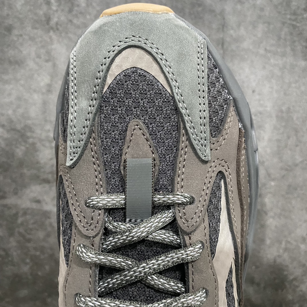 [LW version] Yeezy 700v2 Geode Crystal Cave Treasure EG6860