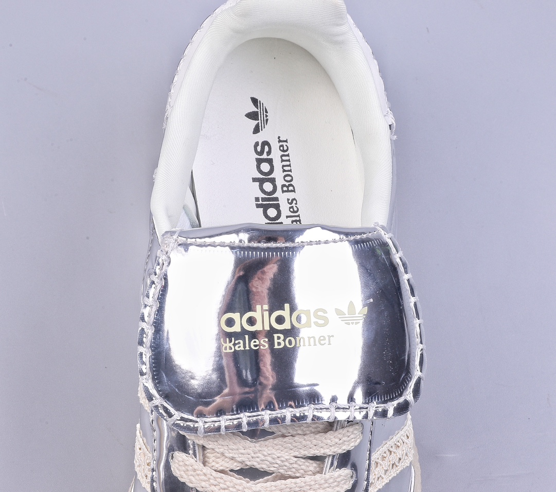 AD Originals Samba Classic ”Silver Metallic” Samba Sneakers ”Mirror Silver Beige Caramel Sole” IG8181