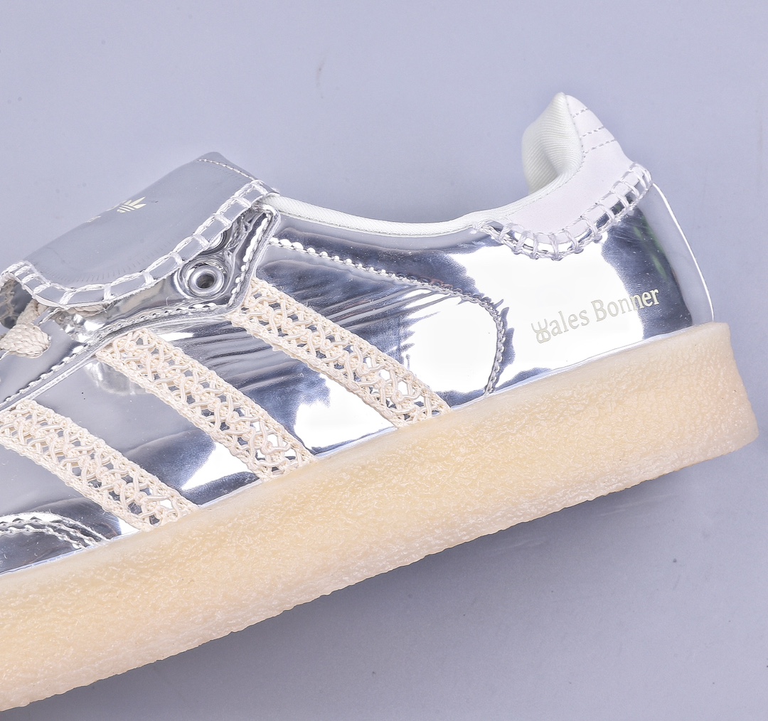 AD Originals Samba Classic ”Silver Metallic” Samba Sneakers ”Mirror Silver Beige Caramel Sole” IG8181