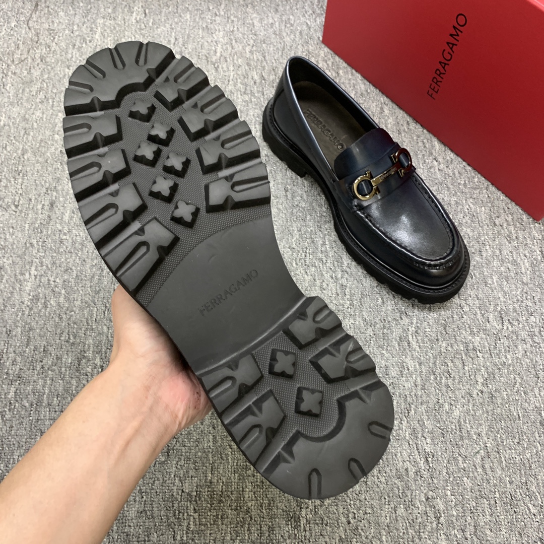 Ferragamo Men's Black Leather Platform Loafers with Signature Buckle 8 i1692397795 7706 6