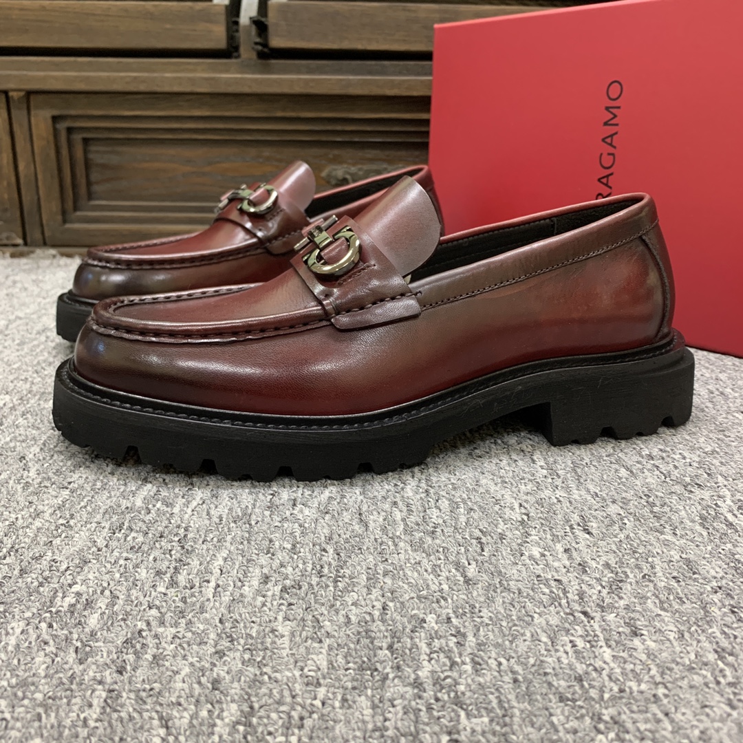 Salvatore Ferragamo Men's Leather Loafers with Thick Sole in Burgundy 5 i1692397860 4639 3