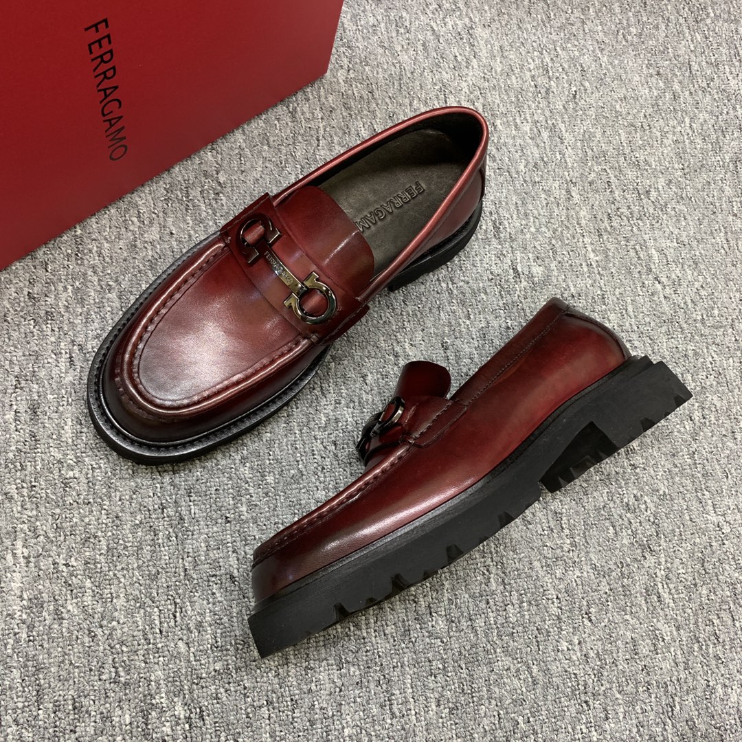 Salvatore Ferragamo Men's Leather Loafers with Thick Sole in Burgundy 7 i1692397860 6064 5