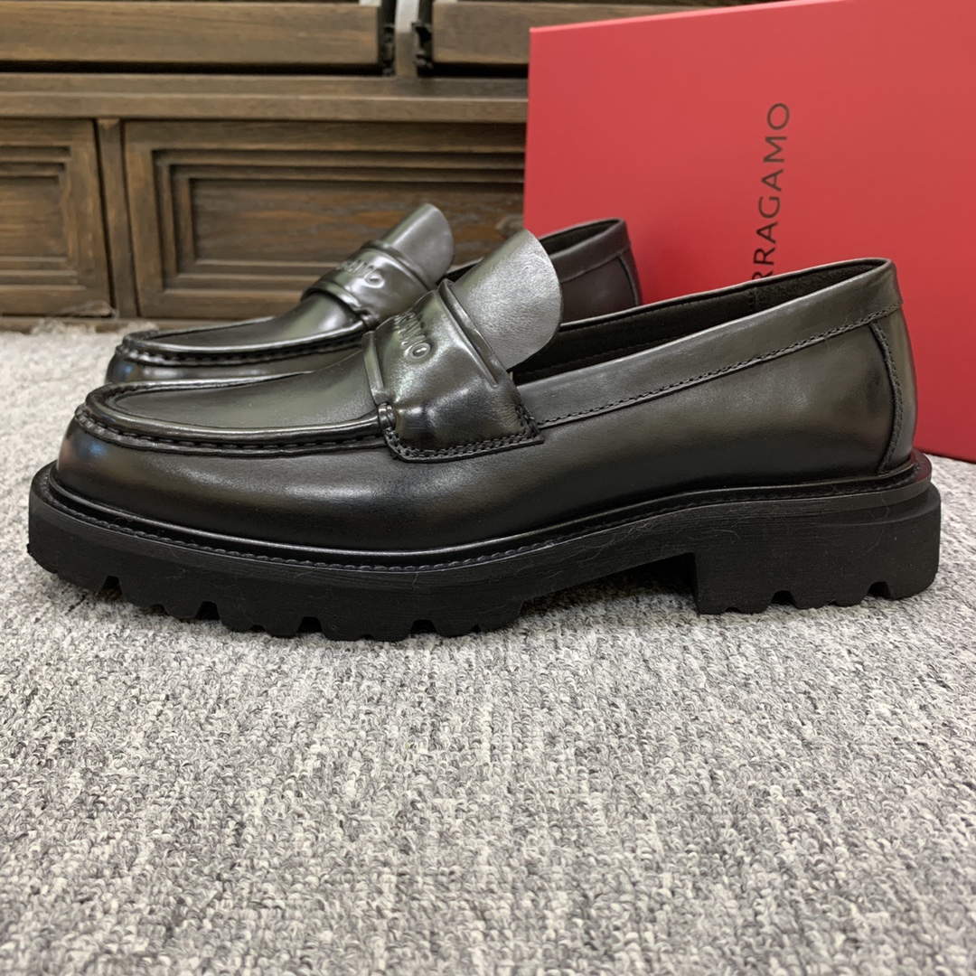 Ferragamo Men's Black Leather Loafers with Round Toe and Thick Sole 5 i1692398168 1536 3