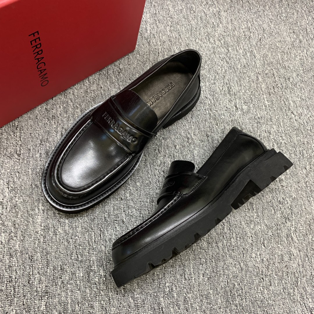 Ferragamo Men's Black Leather Loafers with Round Toe and Thick Sole 7 i1692398168 6284 5
