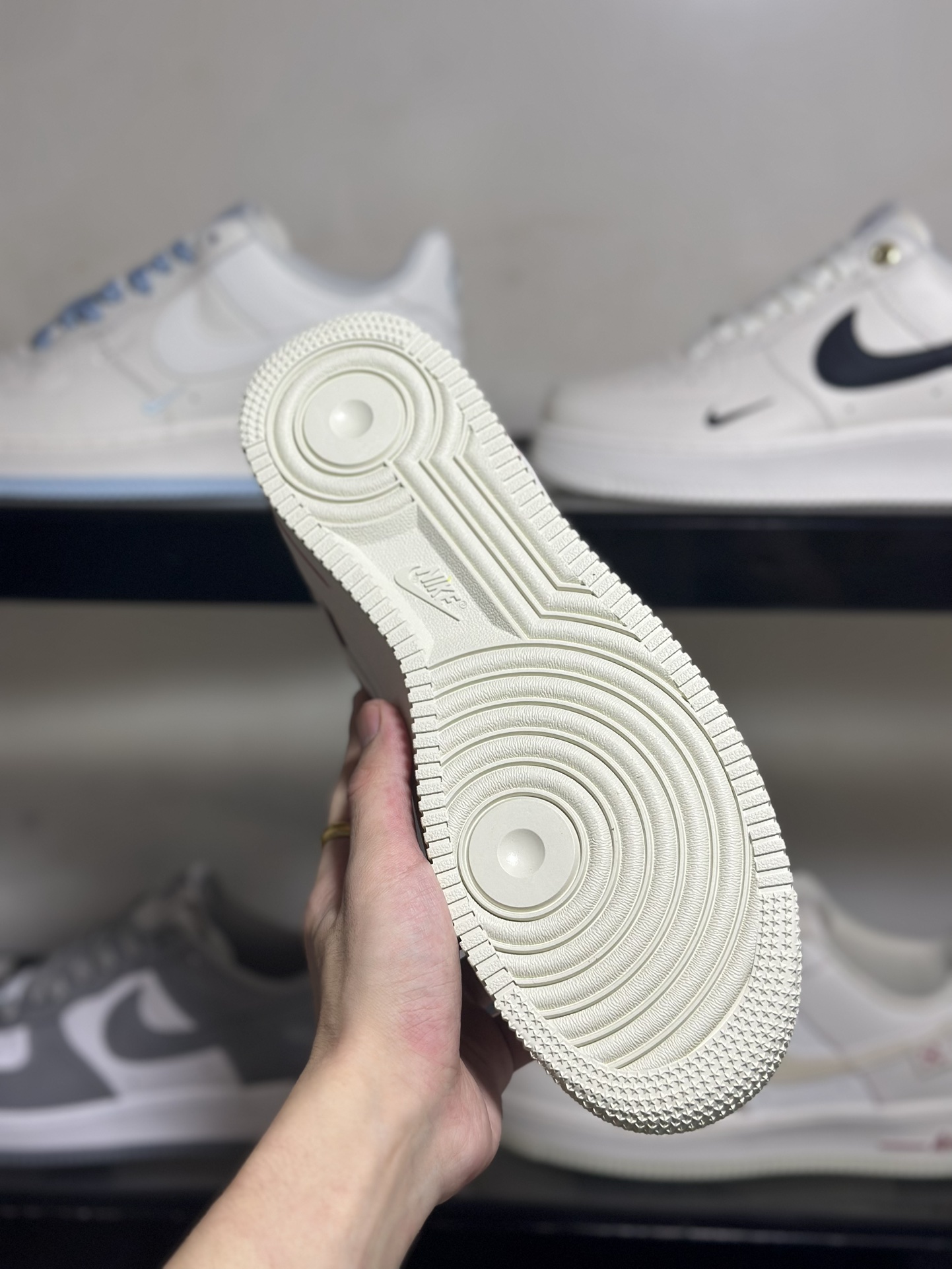 海外限量发售！公司级NIkeAirF