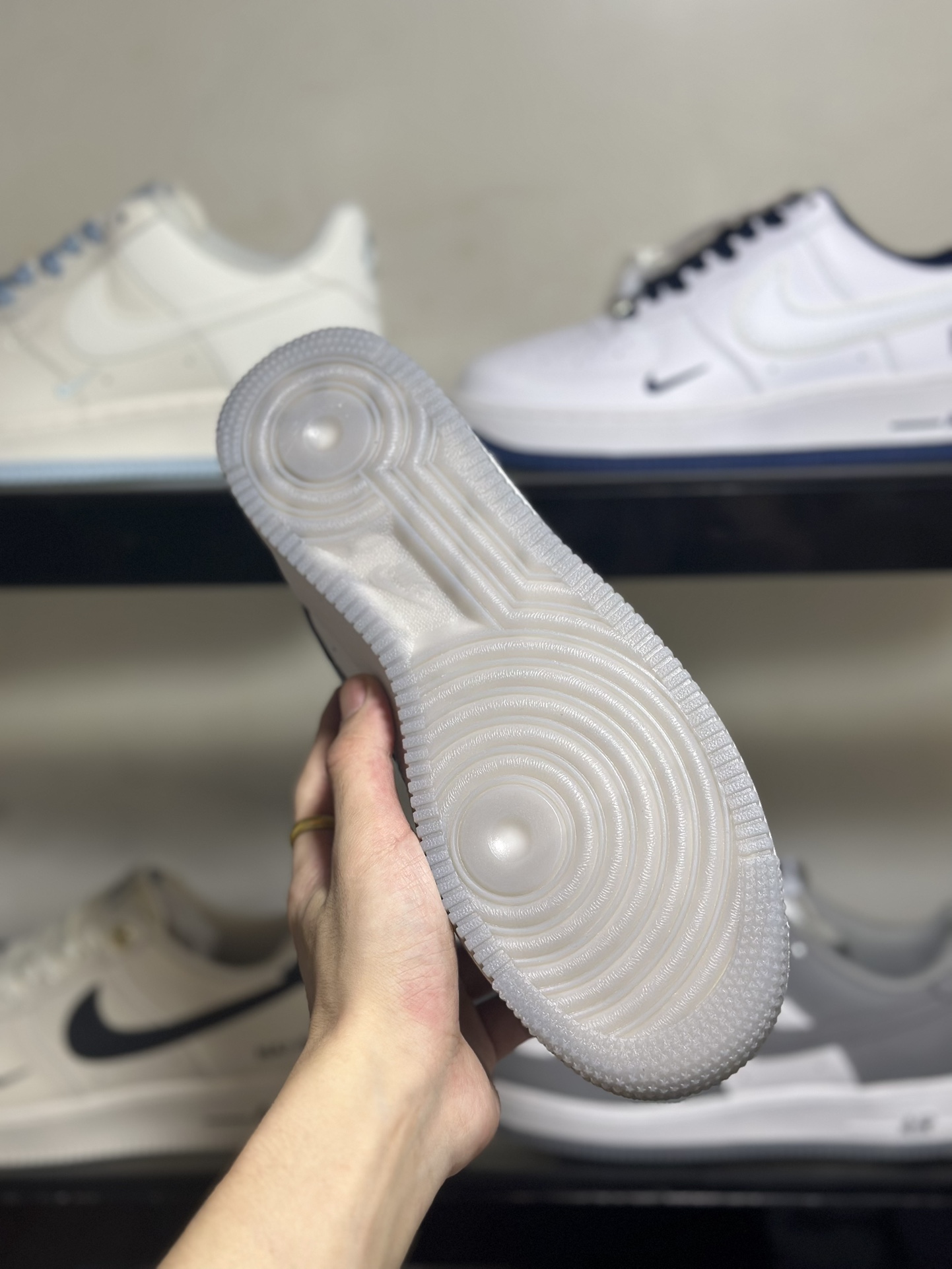 NikeAirForce1Low灰漆