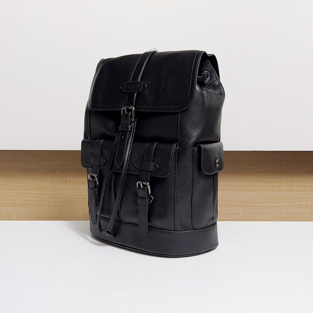 Coach 独家新款到货 COACHF23202蔻驰男包 新款大号男士双肩包背包纯头层牛皮 内置拉链袋 多功能袋 可放电脑 尺寸 31/42/14 售 黑色