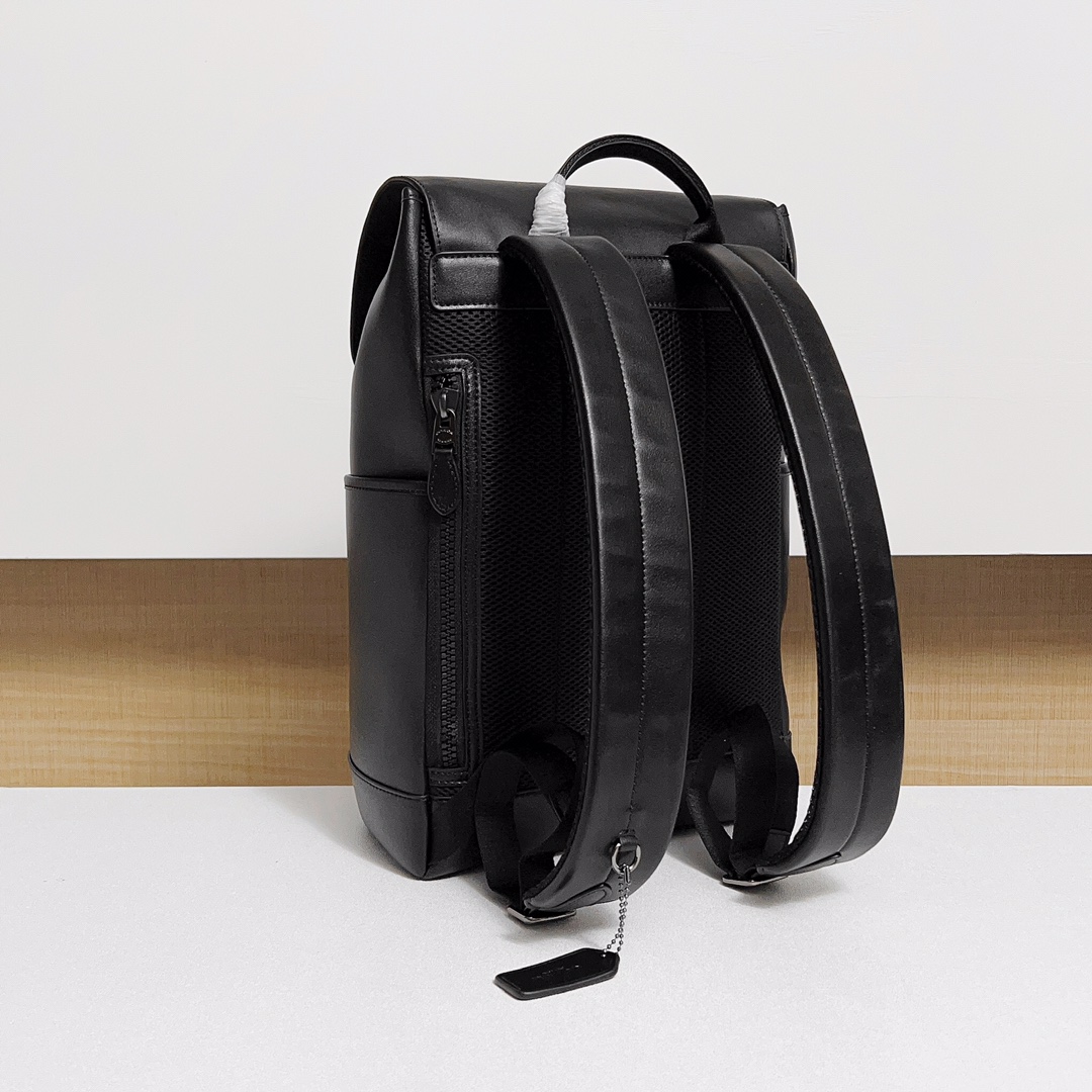 Coach Coach新款Tracker系列男士双肩包C2710拼接平滑小牛皮 顶部翻盖+设计