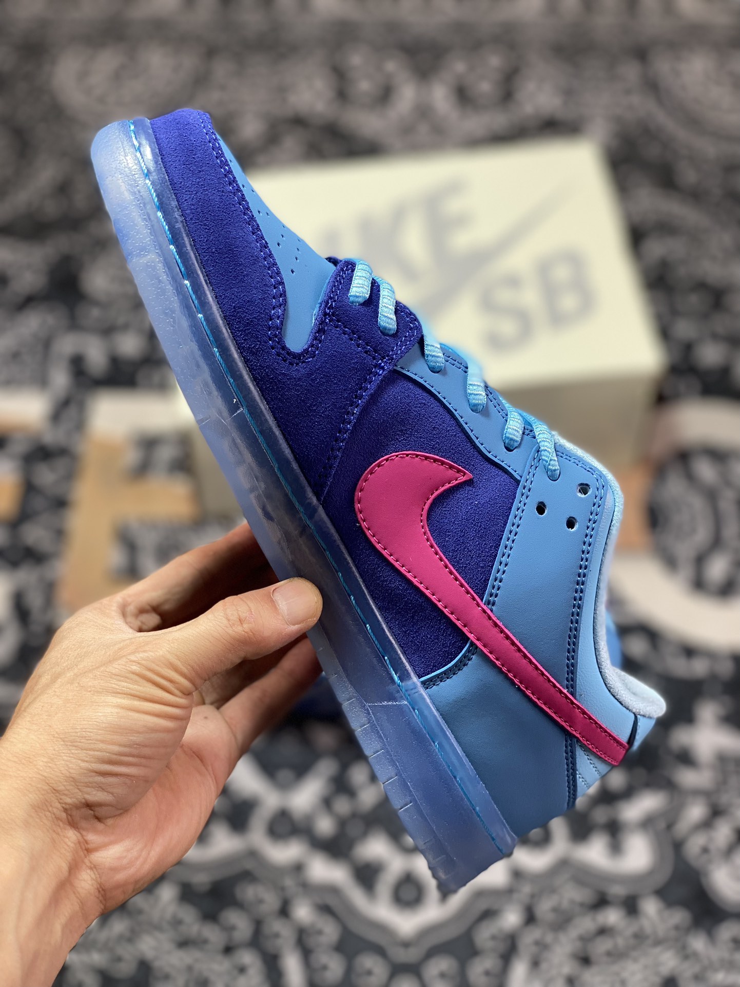 Run The Jewels x NK SB Dunk Low 说唱乐队联名 DO9404-400