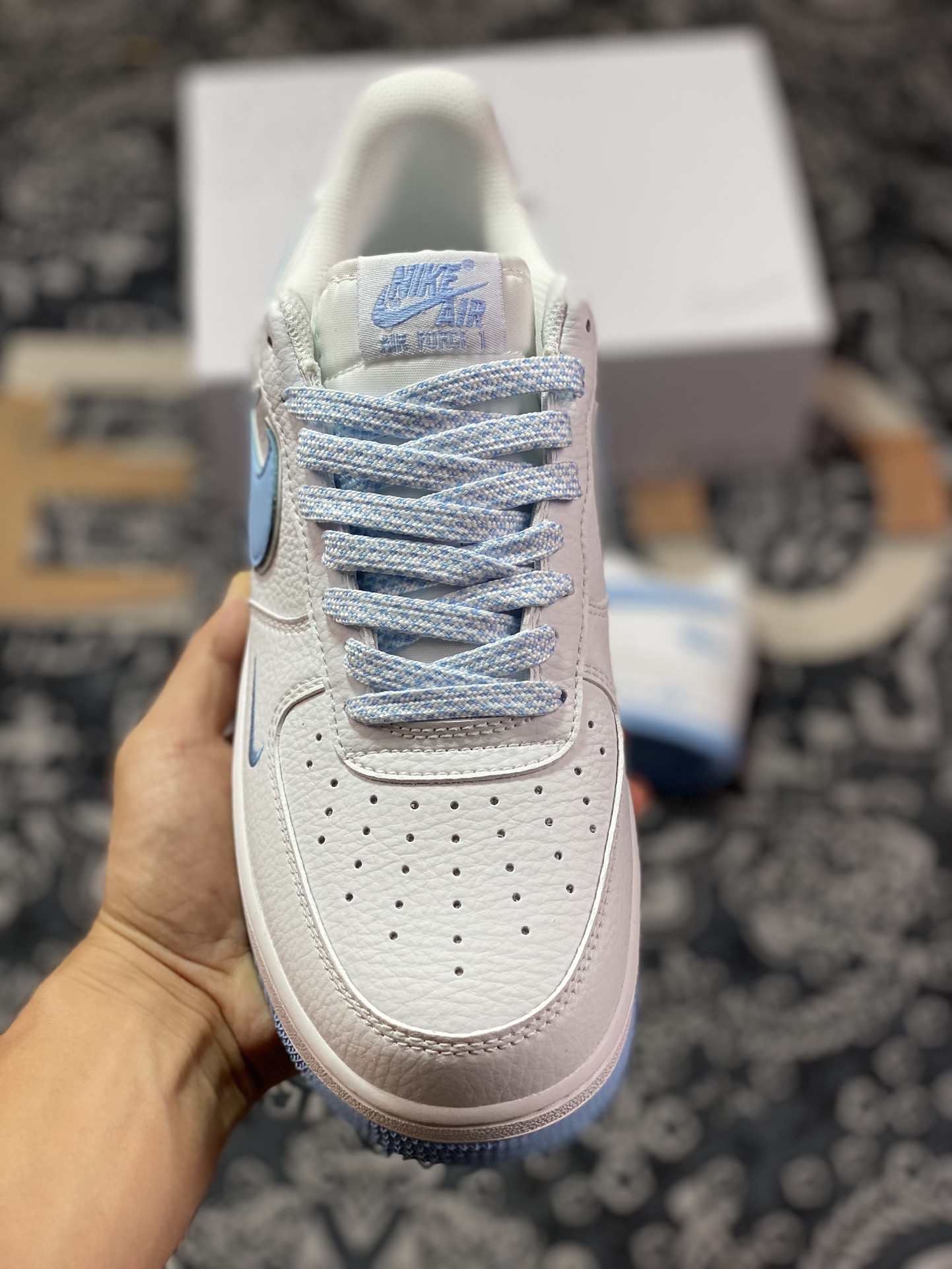 Stussy x Nike Air Force 1′07 Low”White/University Blue”空军一号板鞋“白大学蓝斯图西刺绣小钩”CW2288-111