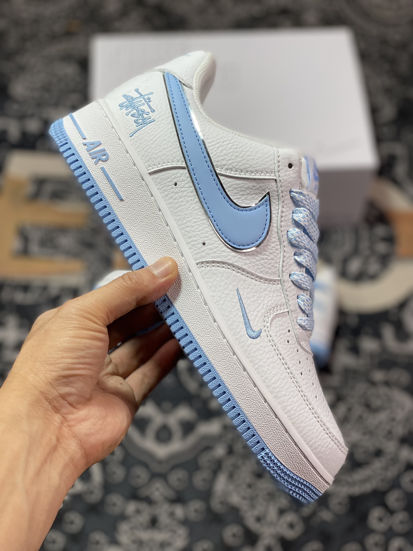 Stussy x Nike Air Force 1′07 Low”White/University Blue”空军一号板鞋“白大学蓝斯图西刺绣小钩”CW2288-111