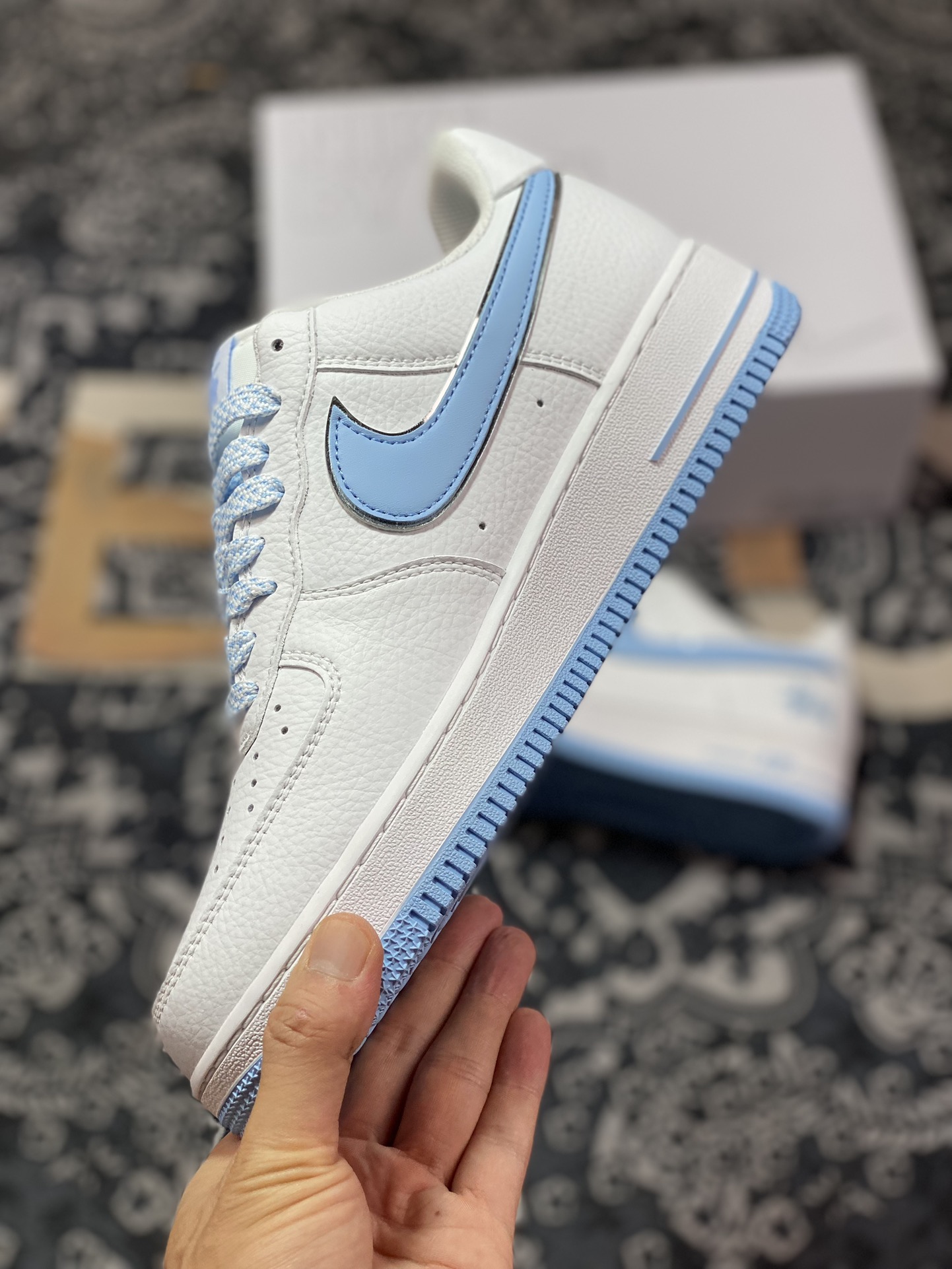 Stussy x Nike Air Force 1′07 Low”White/University Blue”空军一号板鞋“白大学蓝斯图西刺绣小钩”CW2288-111