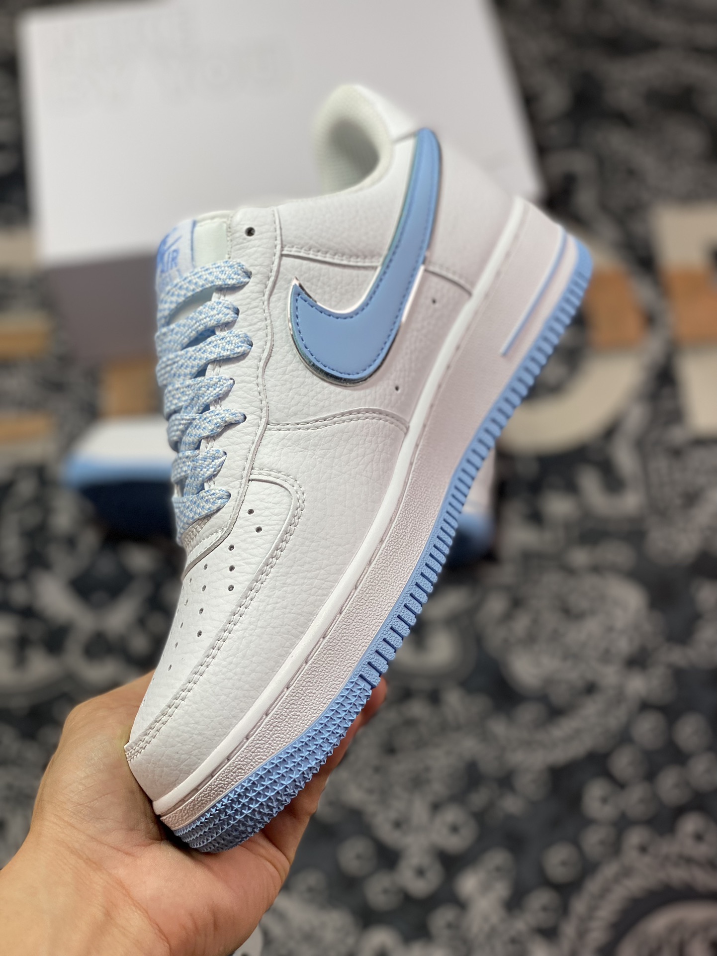 Stussy x Nike Air Force 1′07 Low”White/University Blue”空军一号板鞋“白大学蓝斯图西刺绣小钩”CW2288-111