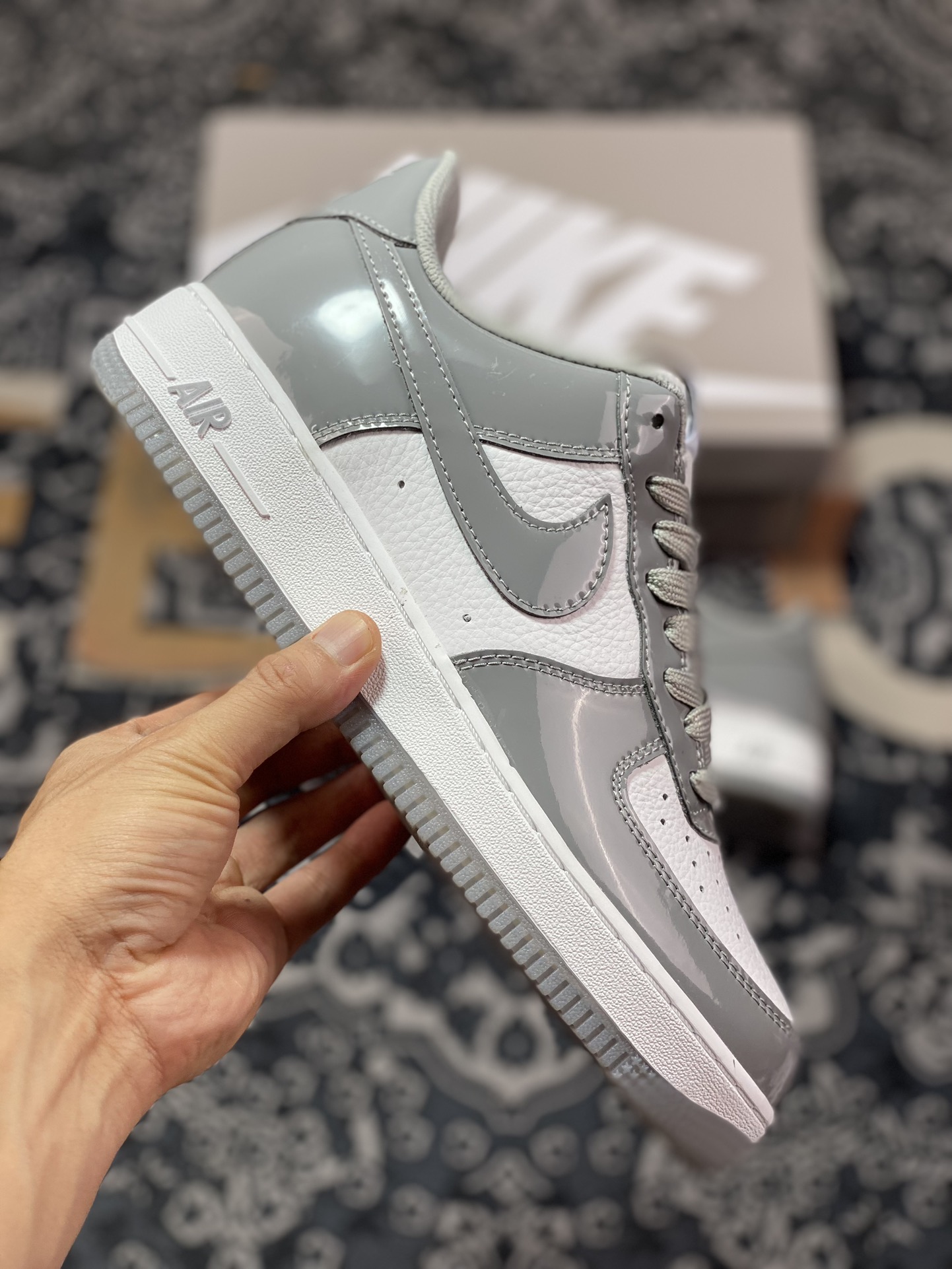 Nike Air Force 1’07 Low”Dark Grey/White”空军一号系列板鞋“漆皮深灰白”HP3656-566