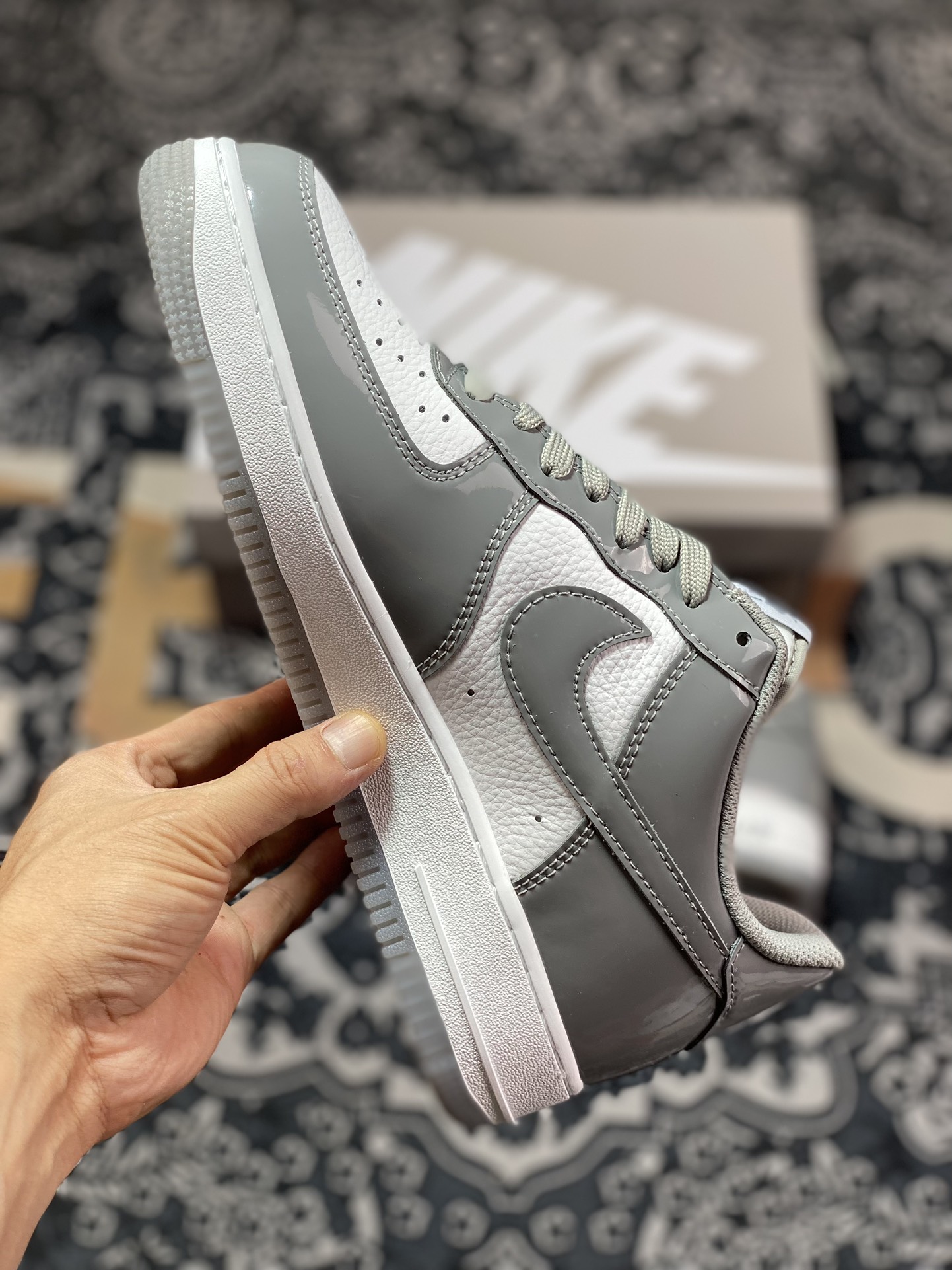 Nike Air Force 1’07 Low”Dark Grey/White”空军一号系列板鞋“漆皮深灰白”HP3656-566