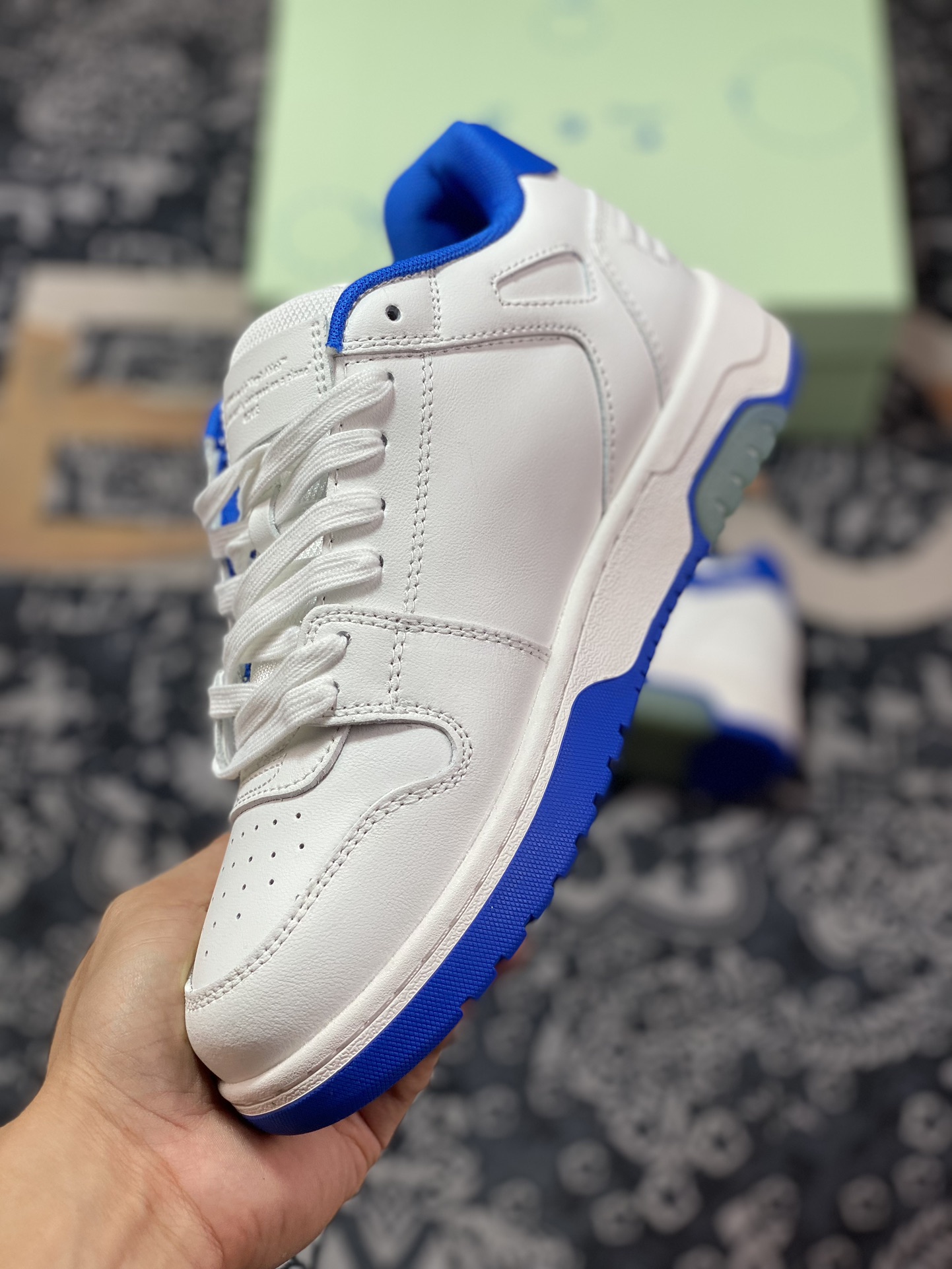 Off-White c/o Virgil Abloh Out Of Office Low-top Leather Sneakers ”OOO” series low-top sneakers ”Leather White Royal Blue Arrow” OMIA189S21LEA0010145