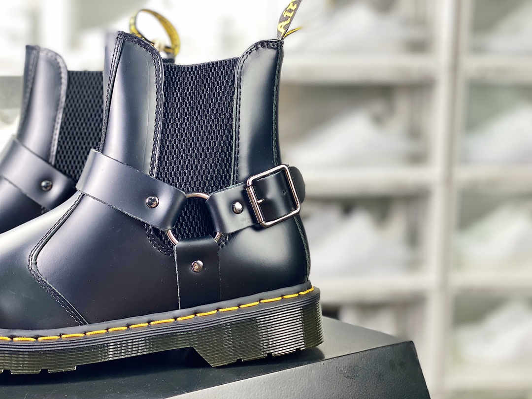 Dr. Martens Blake Boots Leather Strap Zip Buckle Side High-top Martin Boots ”No Lace Hard Leather Black Triangle Buckle” R11822206