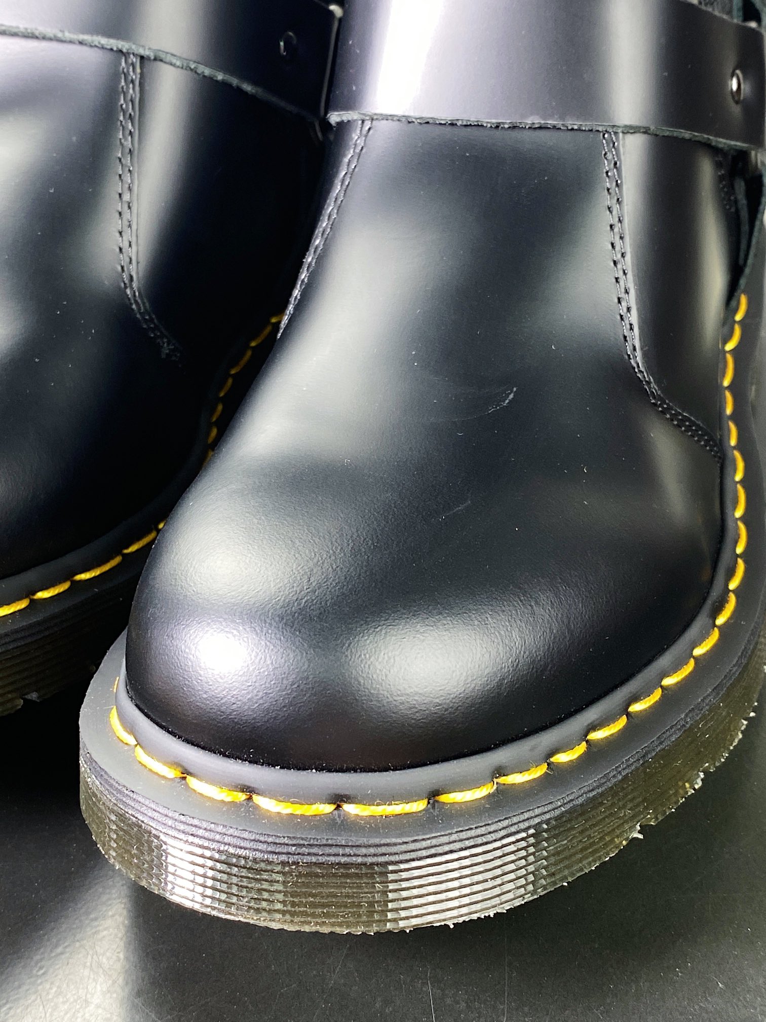 Dr. Martens Blake Boots Leather Strap Zip Buckle Side High-top Martin Boots ”No Lace Hard Leather Black Triangle Buckle” R11822206