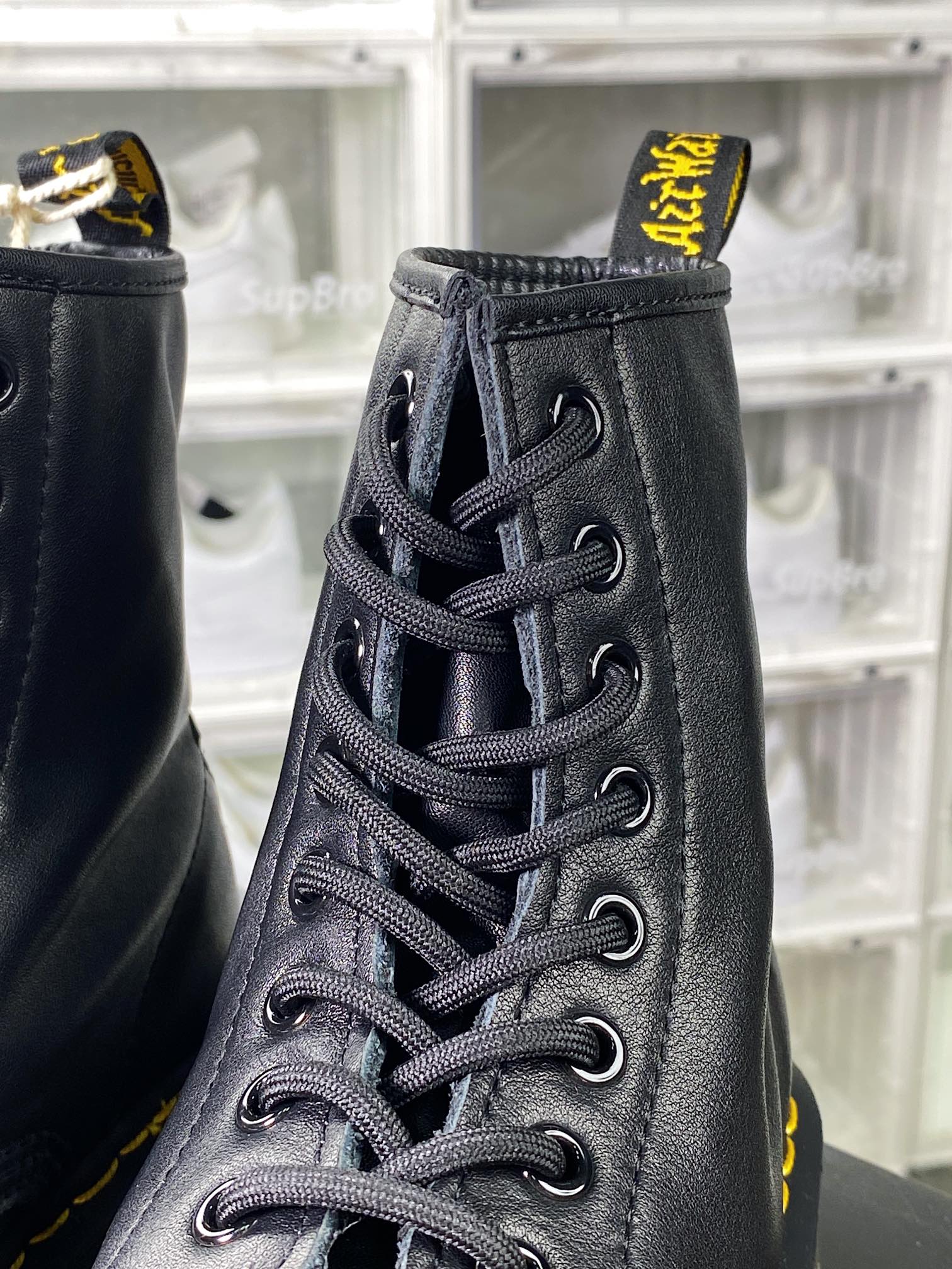 Dr. Martens Bex 8-Eye Boot 1460 High Top Series Retro Eight-hole Lace-up Full Leather Work Martin Boots ”Black Lychee Nappa Single Leather” R11822206