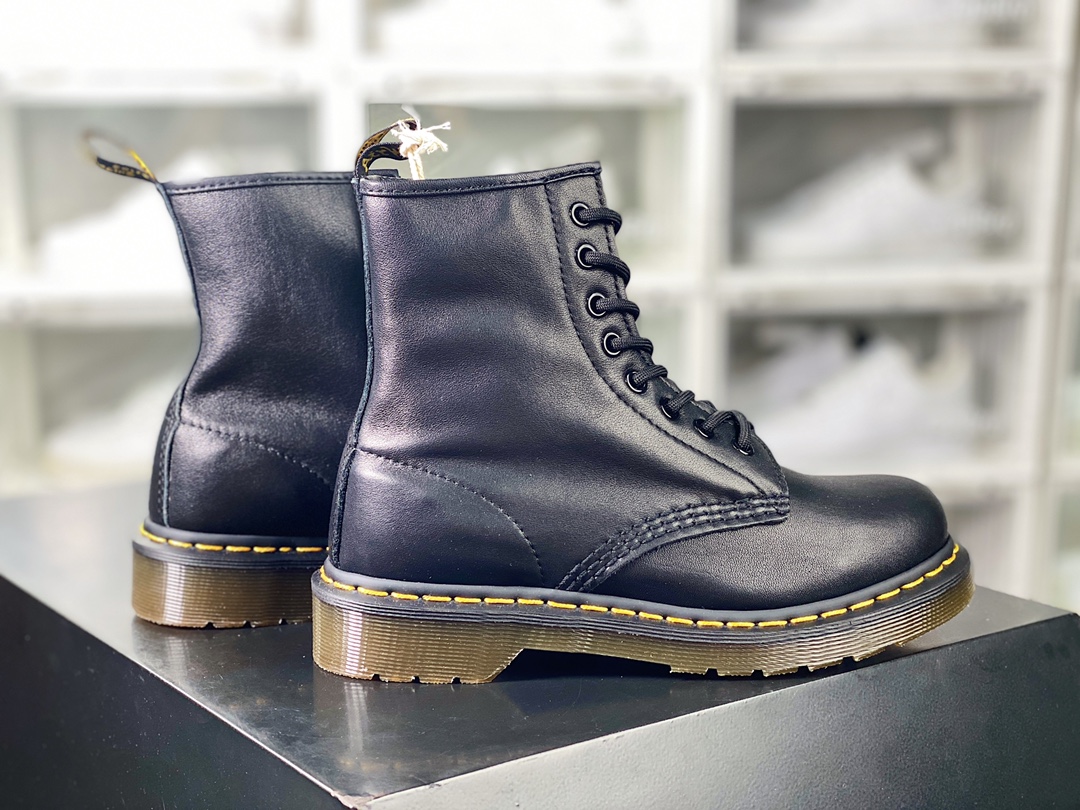 Dr. Martens Bex 8-Eye Boot 1460 High Top Series Retro Eight-hole Lace-up Full Leather Work Martin Boots ”Black Lychee Nappa Single Leather” R11822206