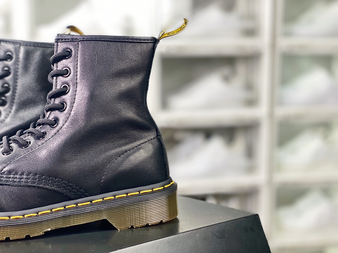 Dr. Martens Bex 8-Eye Boot 1460 High Top Series Retro Eight-hole Lace-up Full Leather Work Martin Boots ”Black Lychee Nappa Single Leather” R11822206