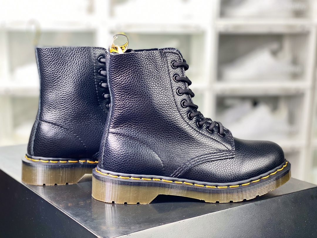 Dr. Martens Bex 8-Eye Boot 1460 High Top Series Retro Eight-hole Lace-up Full Leather Work Martin Boots ”Black Lychee Nappa Top Layer Leather” R11822206